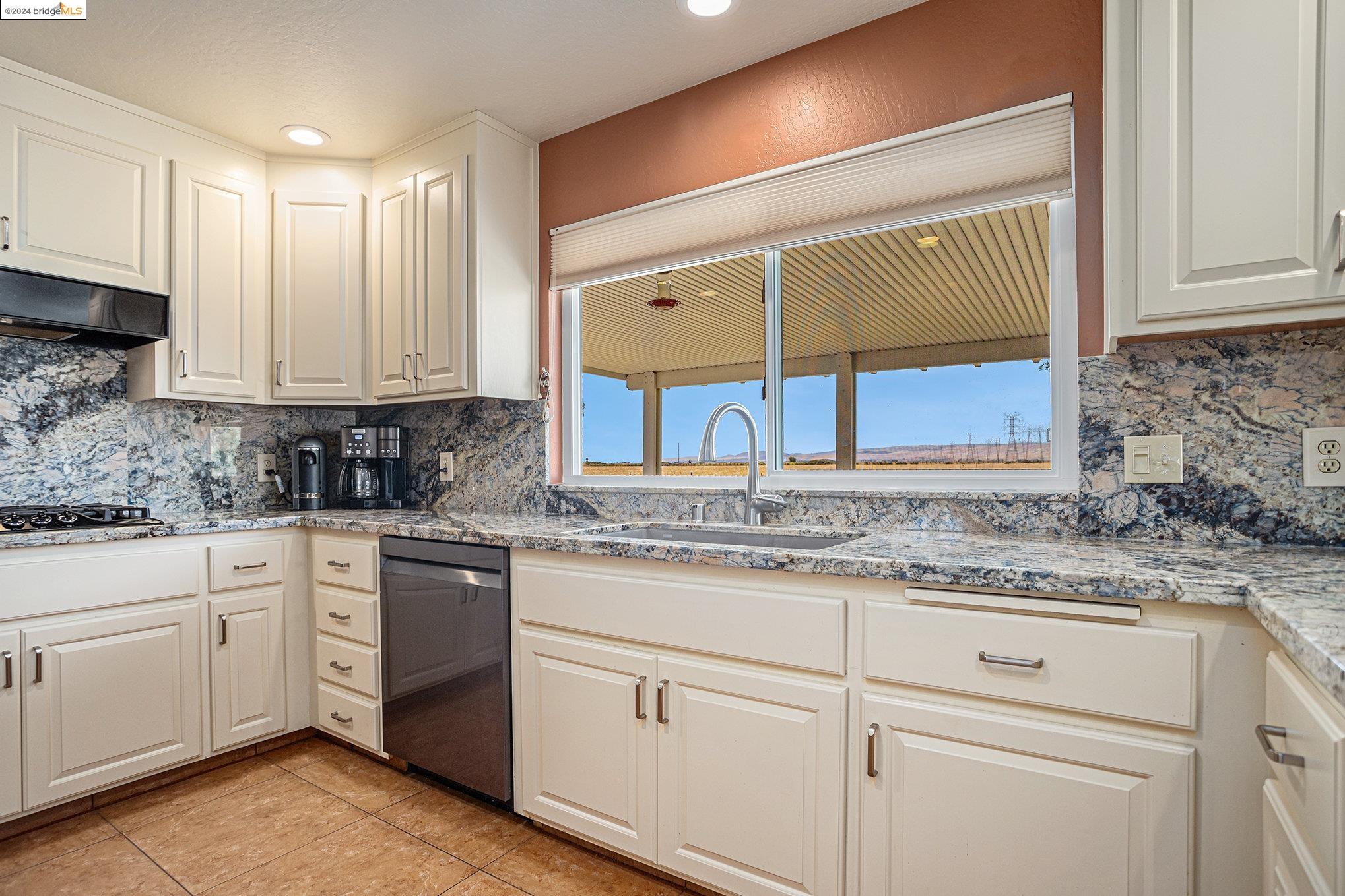 Detail Gallery Image 23 of 60 For 4500 Kellogg Creek Rd, Byron,  CA 94514 - 3 Beds | 2 Baths