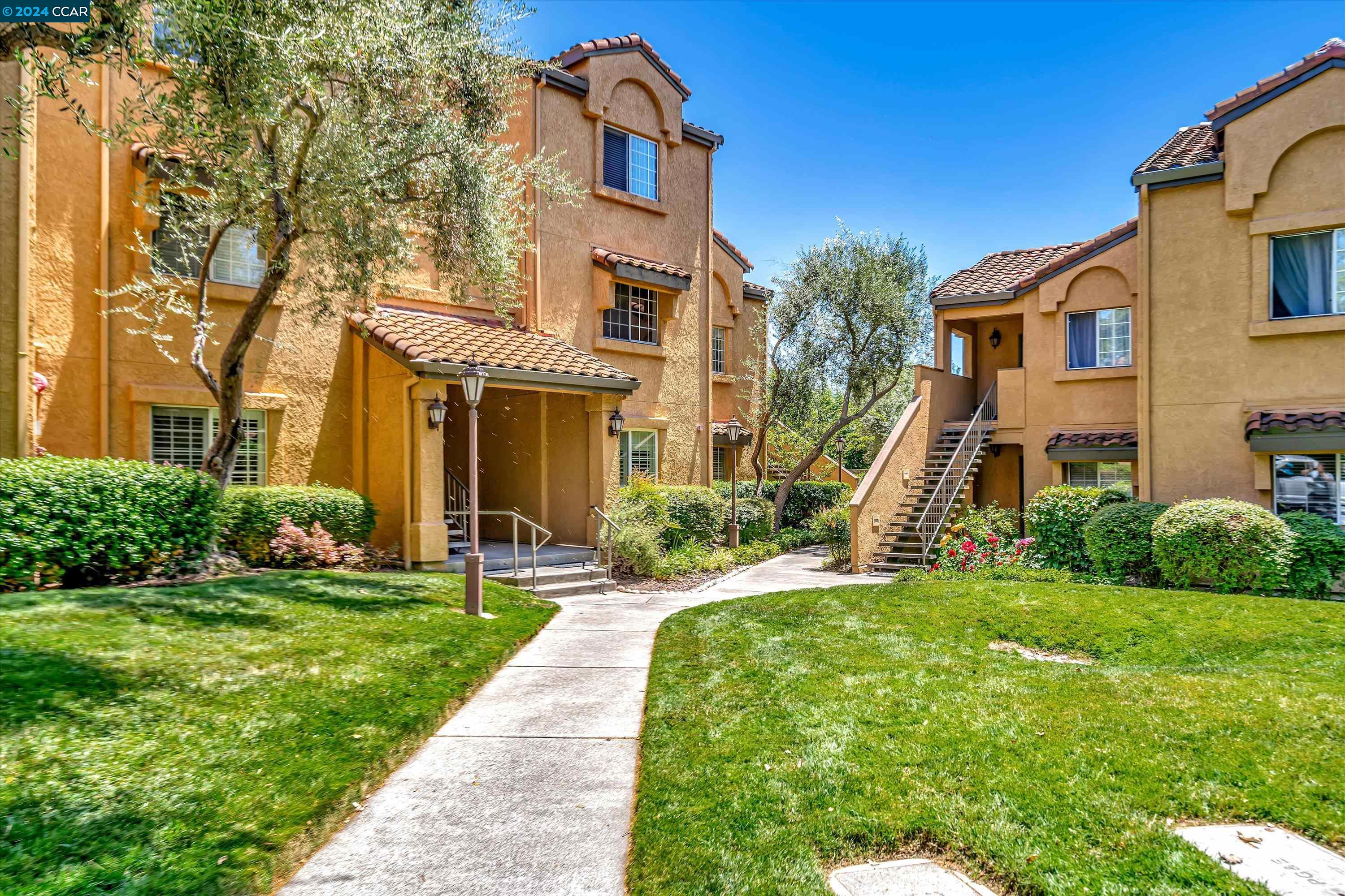 Photo #2: 41062678 Listing 