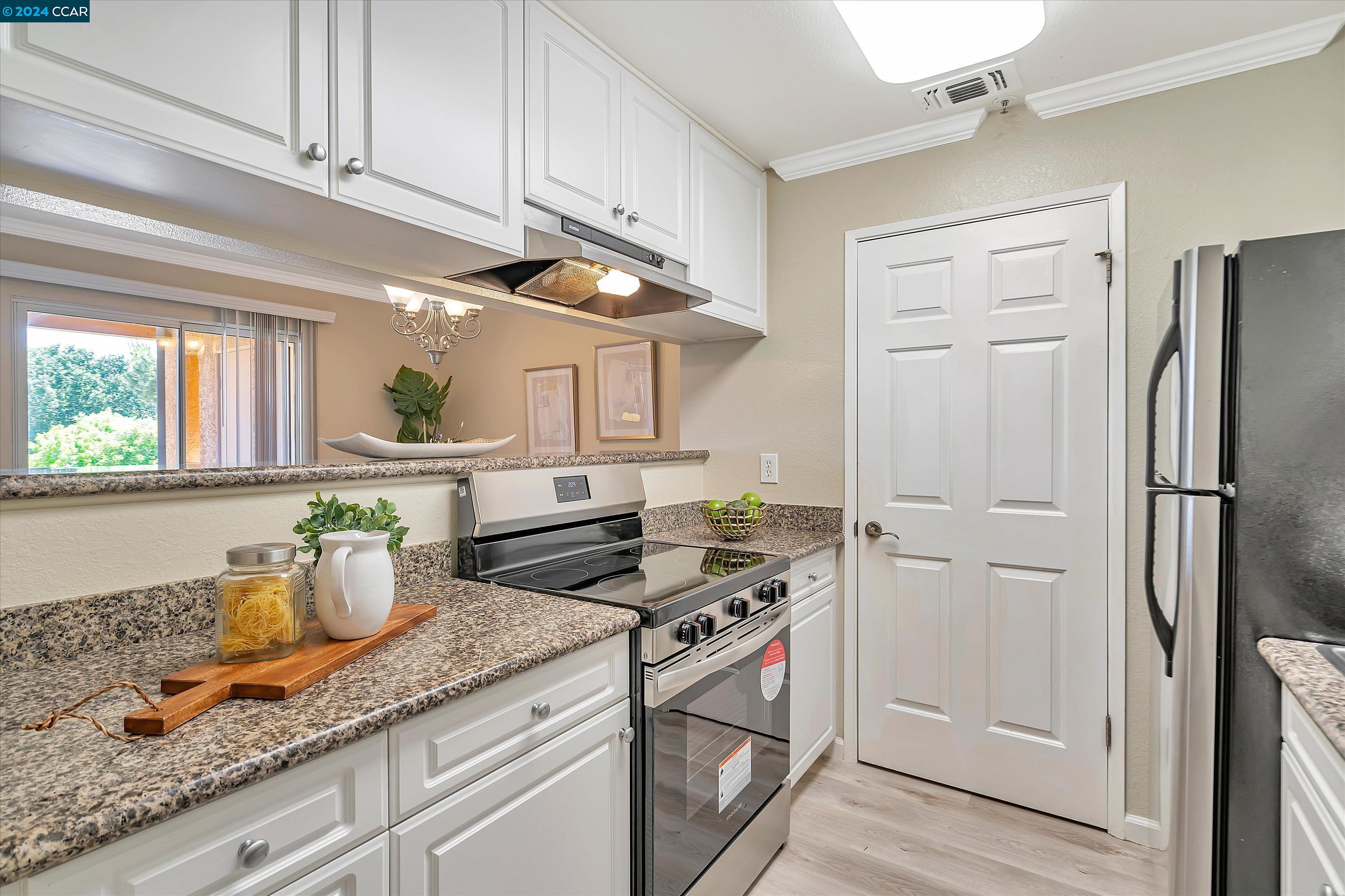 Photo #3: 41062678 Listing 