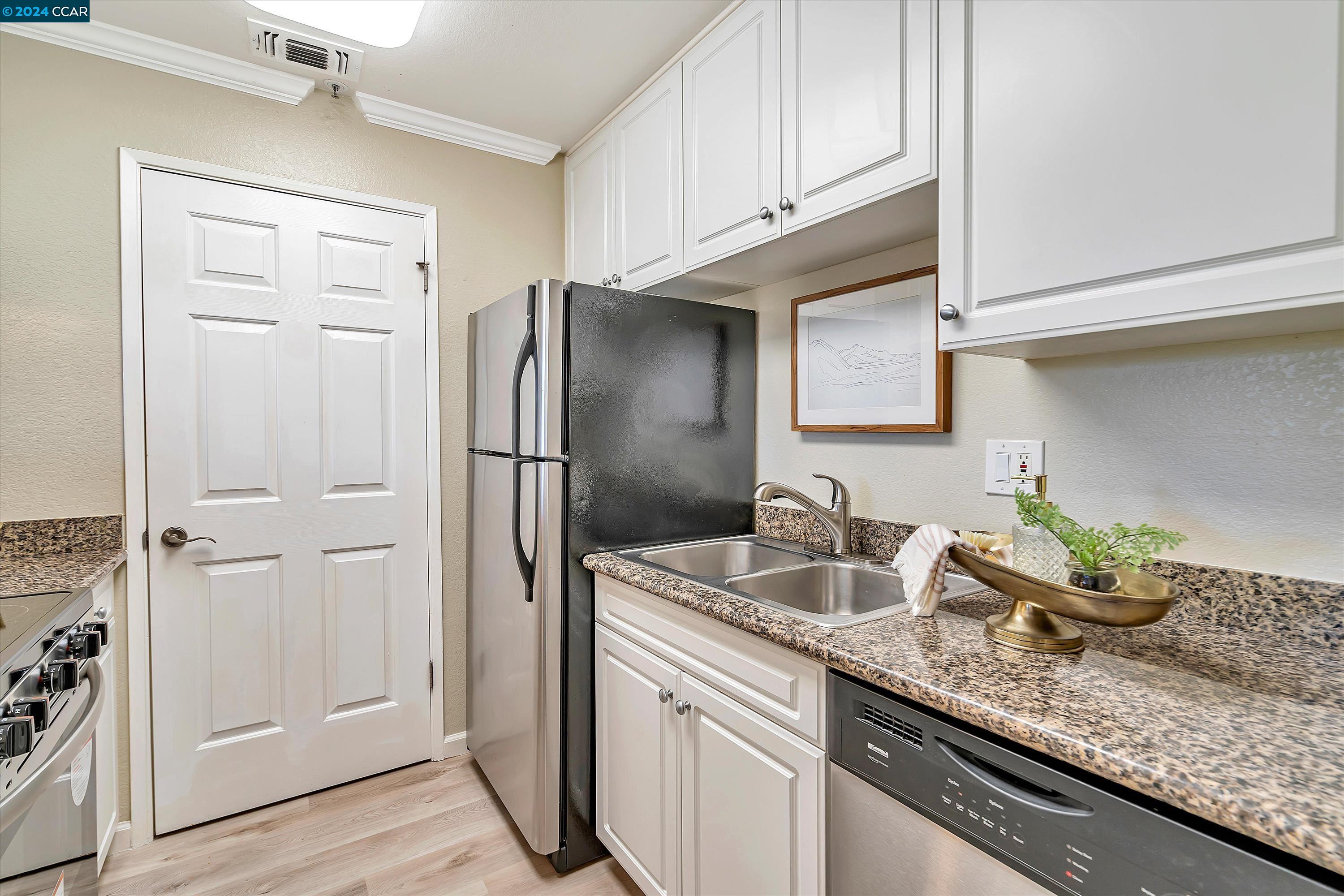 Photo #4: 41062678 Listing 