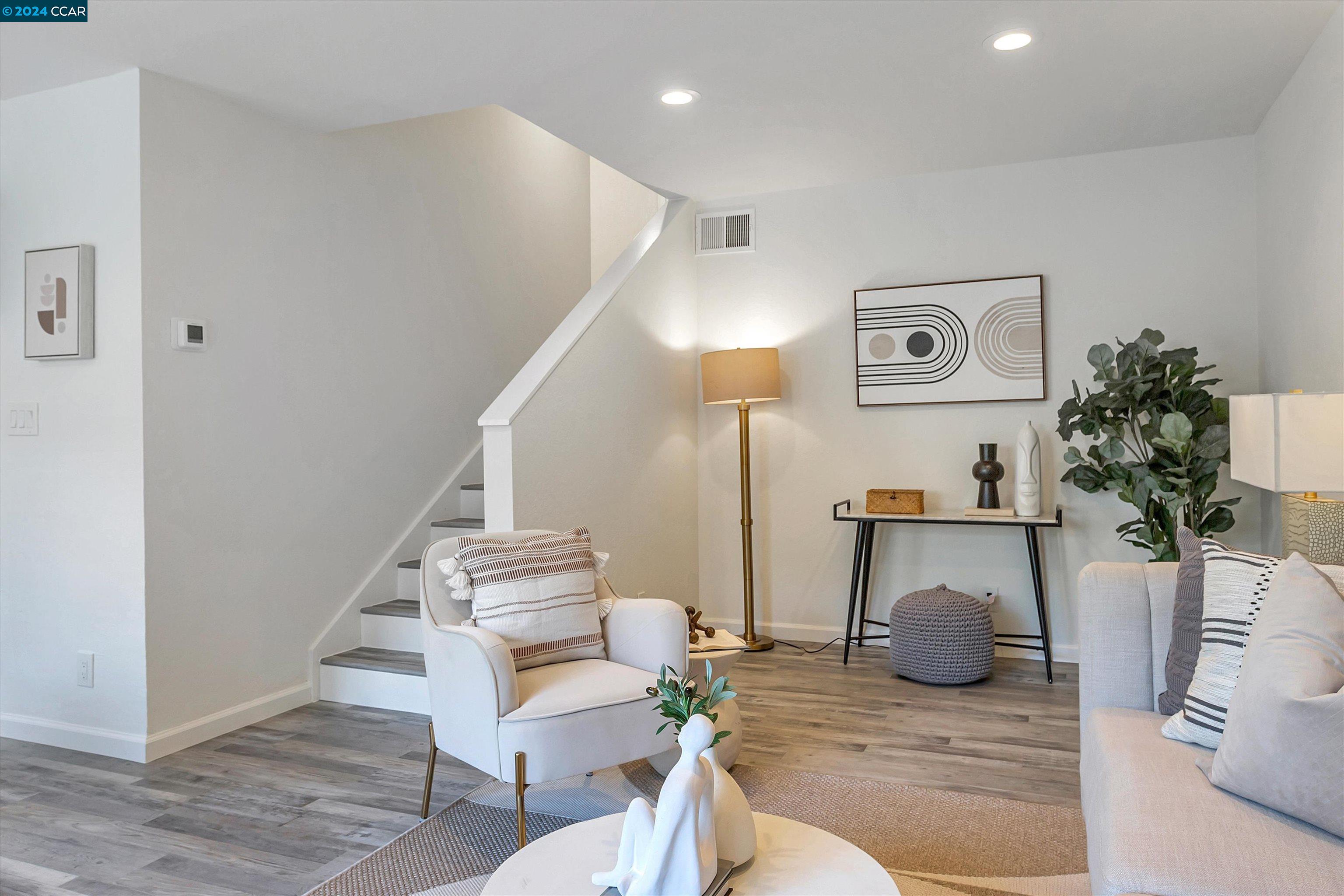 Photo #5: 41062758 Listing 