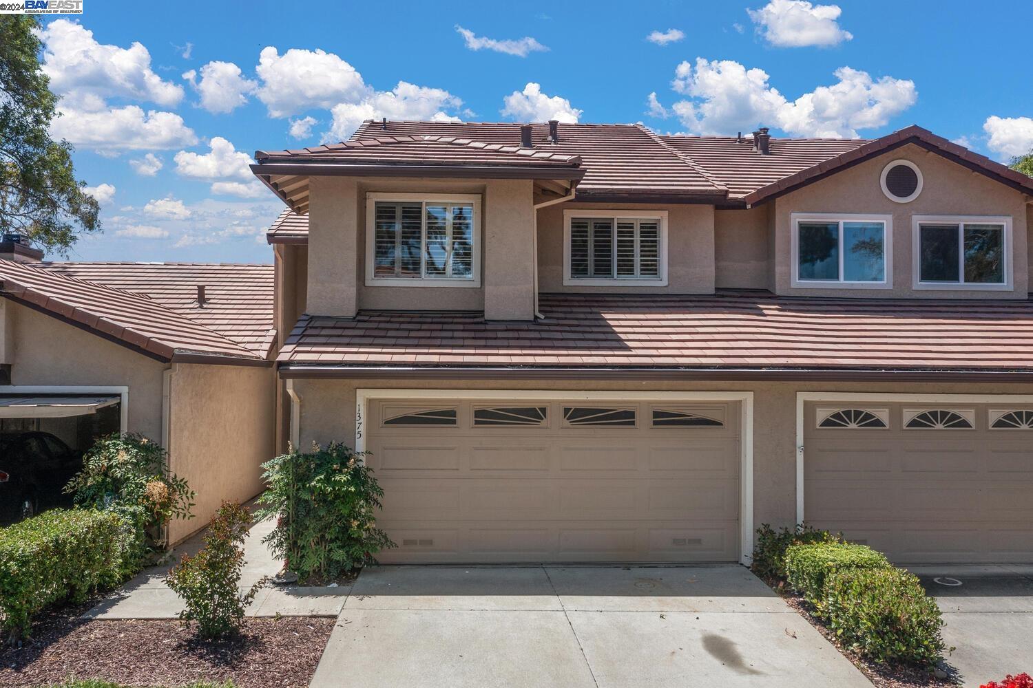 Photo #2: 41062801 Listing 
