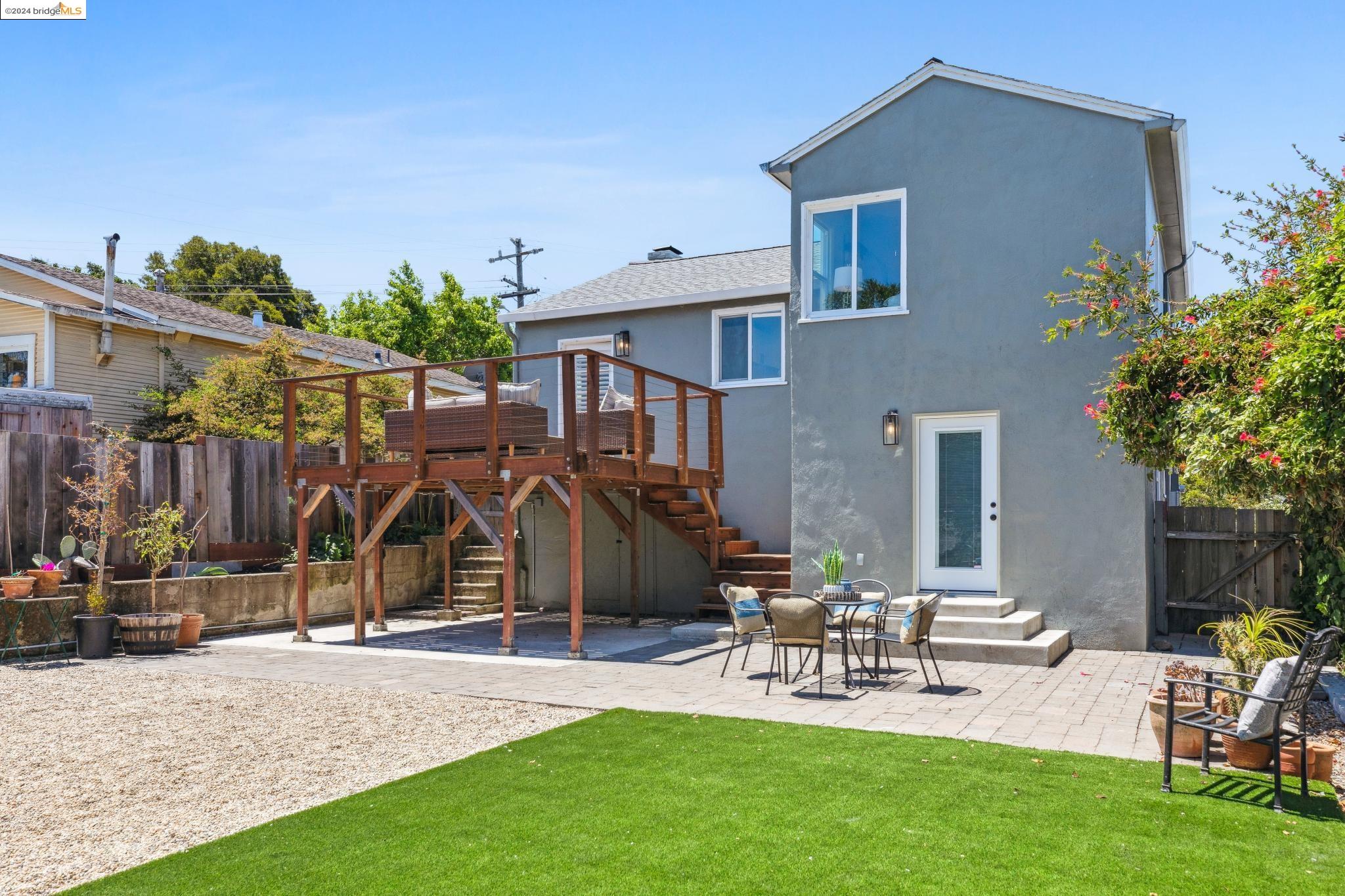 7626 Sterling Dr