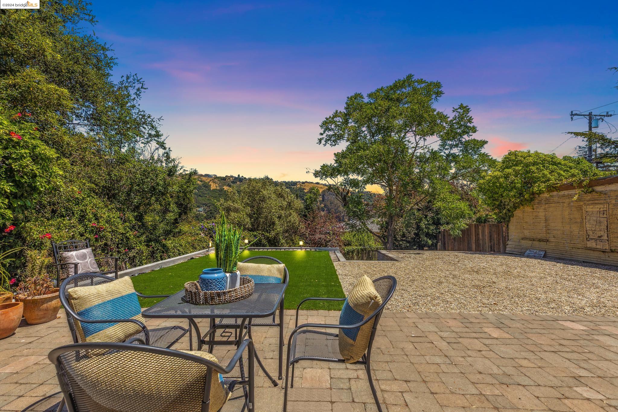 7626 Sterling Dr
