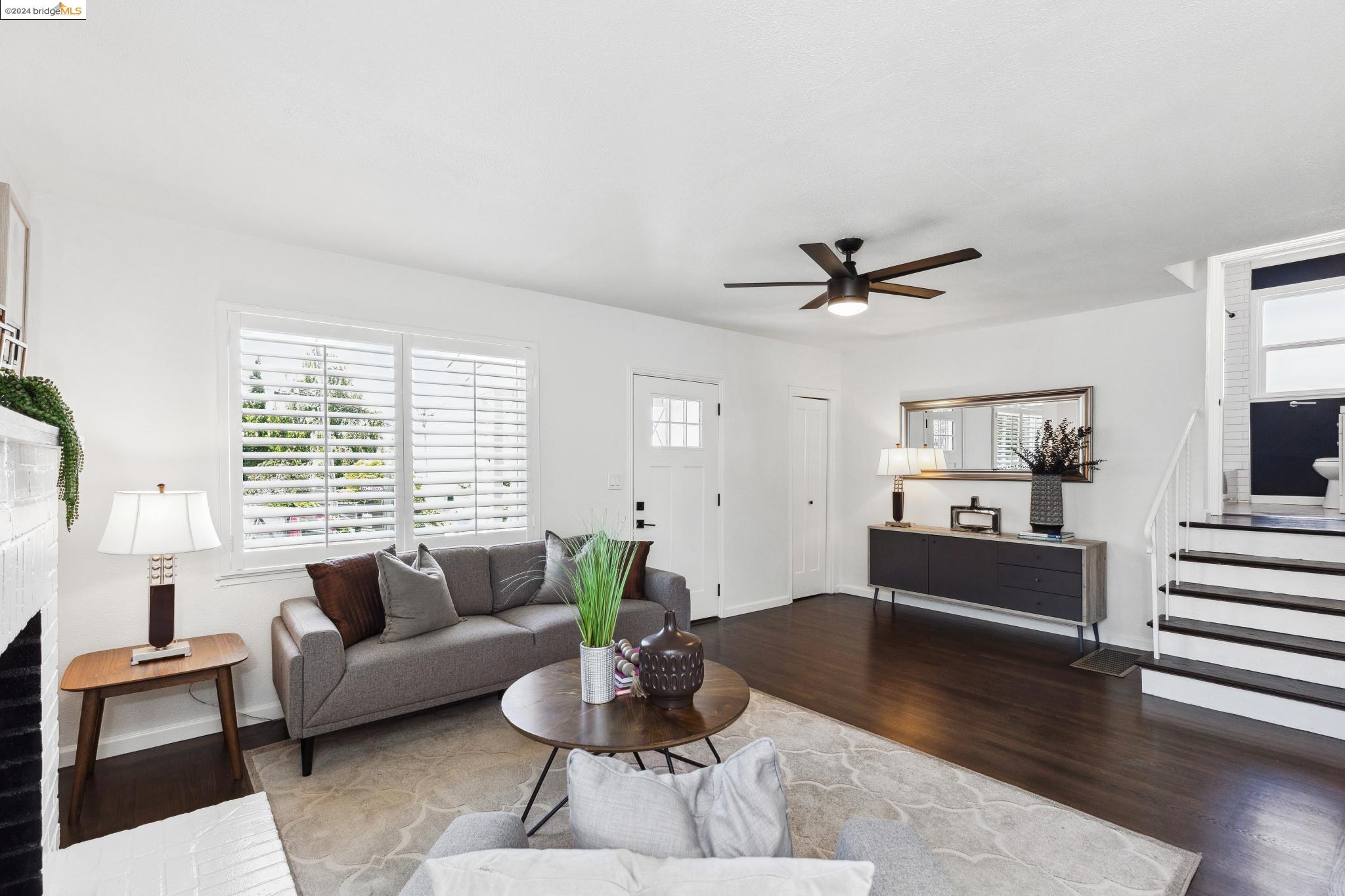 7626 Sterling Dr