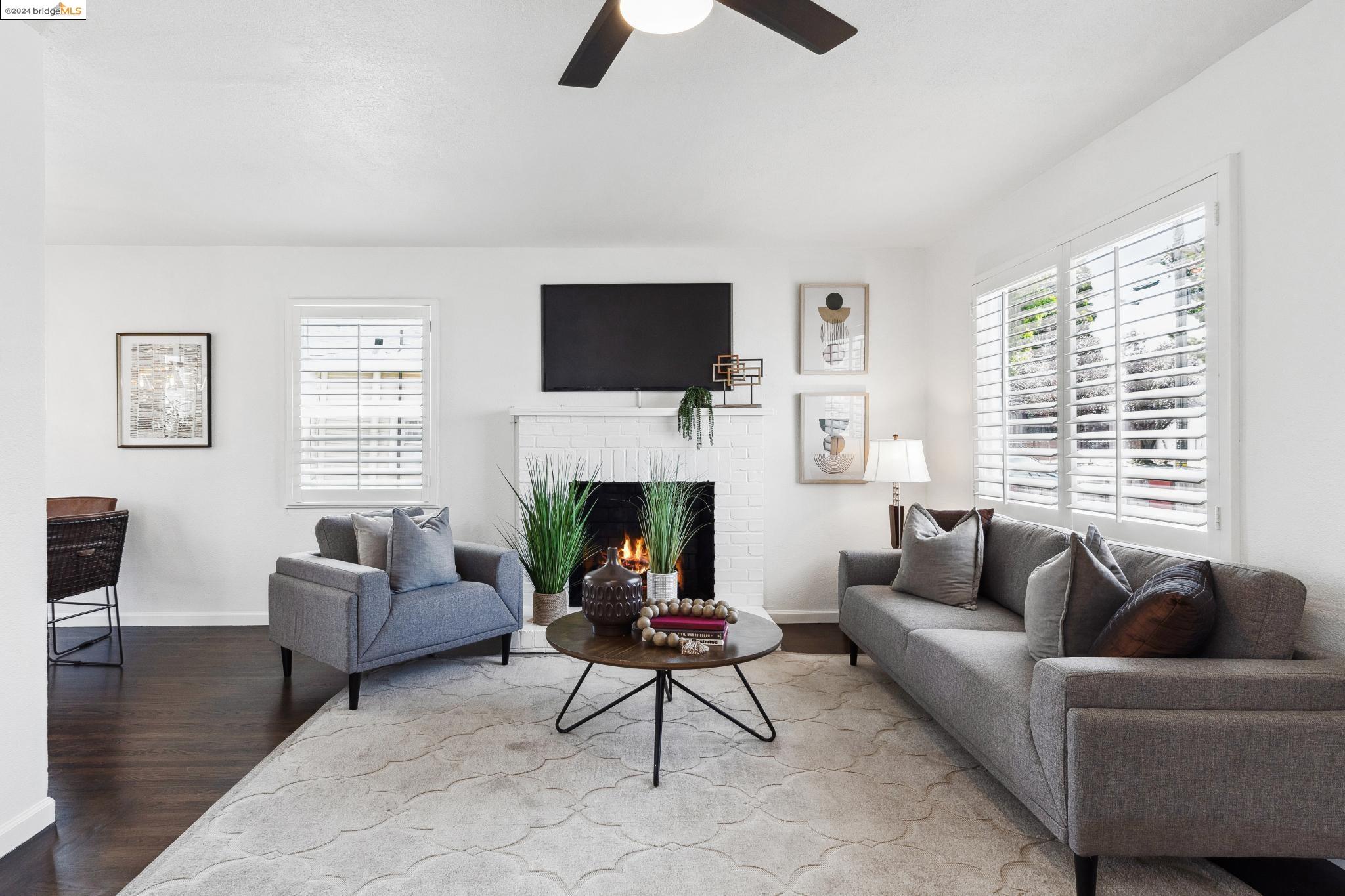 7626 Sterling Dr