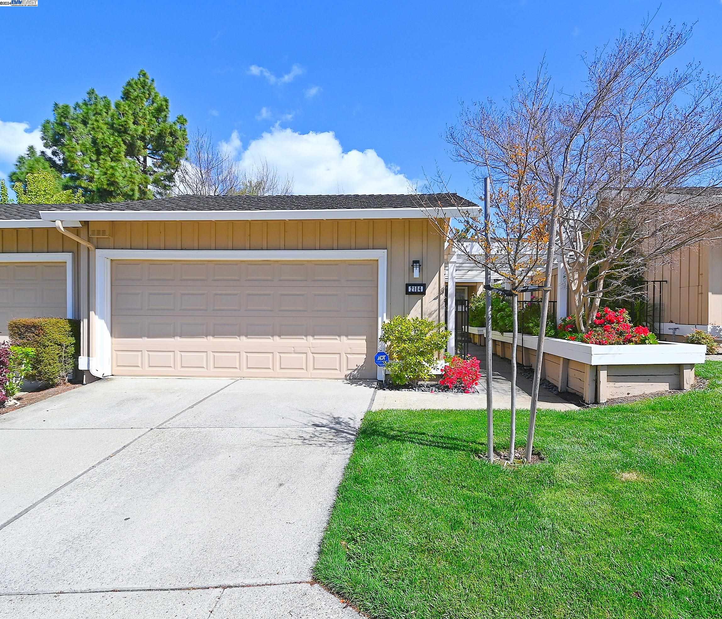 Photo #2: 41062915 Listing 
