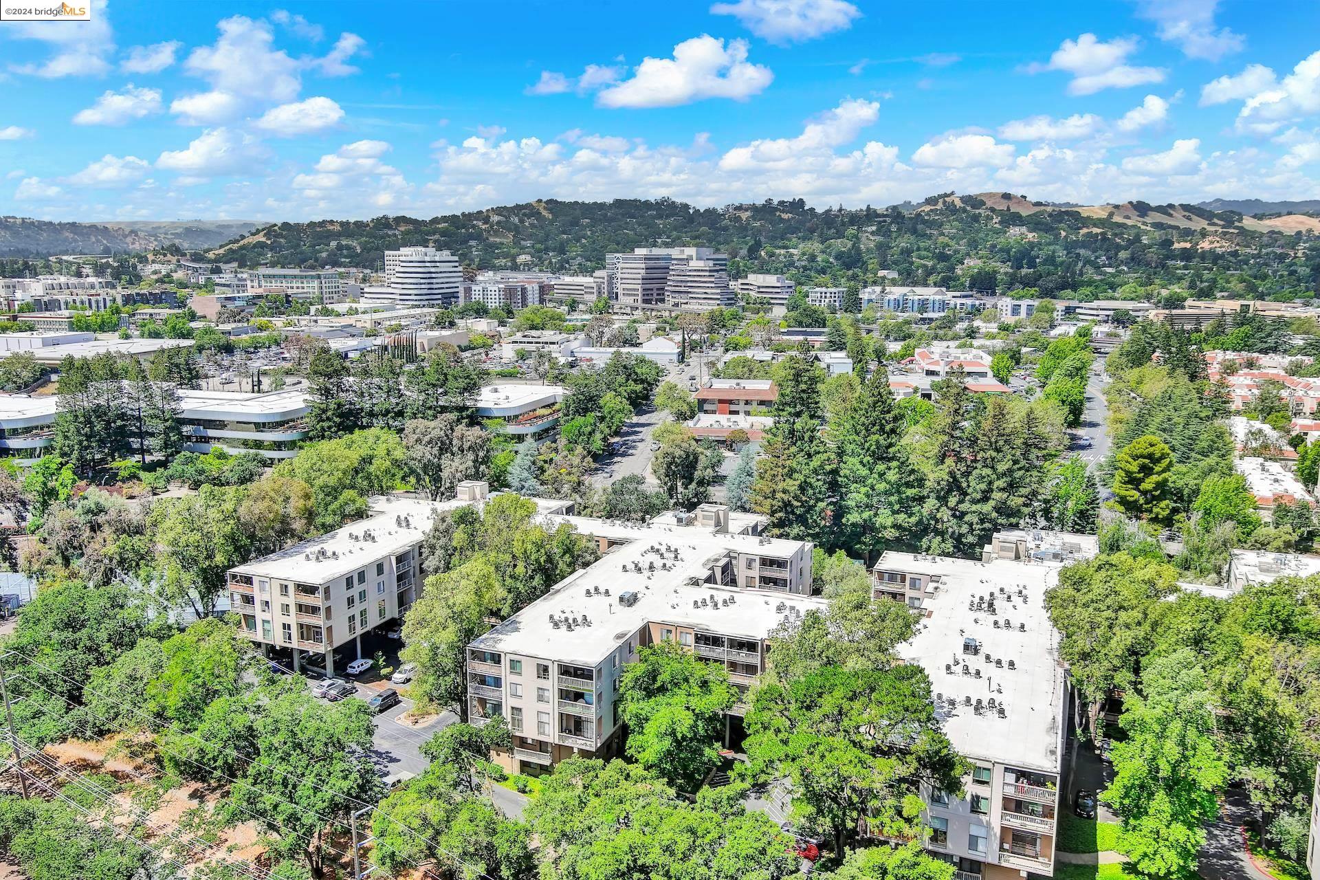 Photo #2: 41063000 Listing 
