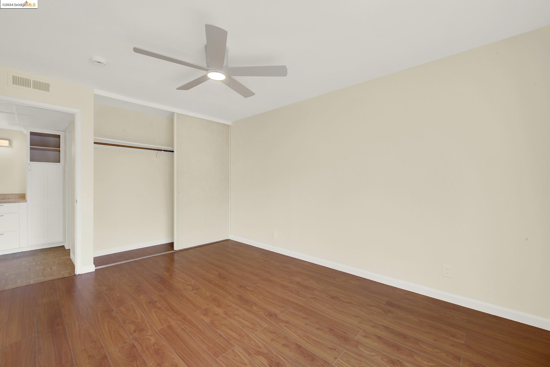 Photo #38: 41063000 Listing: Photo #38