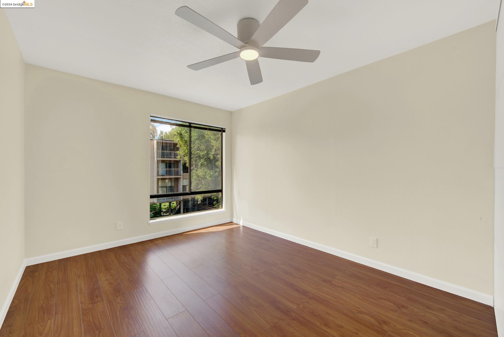 Photo #39: 41063000 Listing: Photo #39