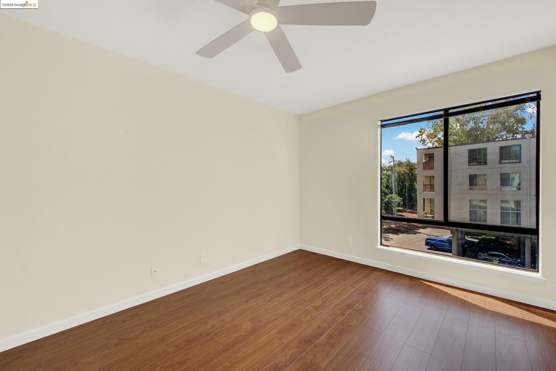 Photo #42: 41063000 Listing: Photo #42
