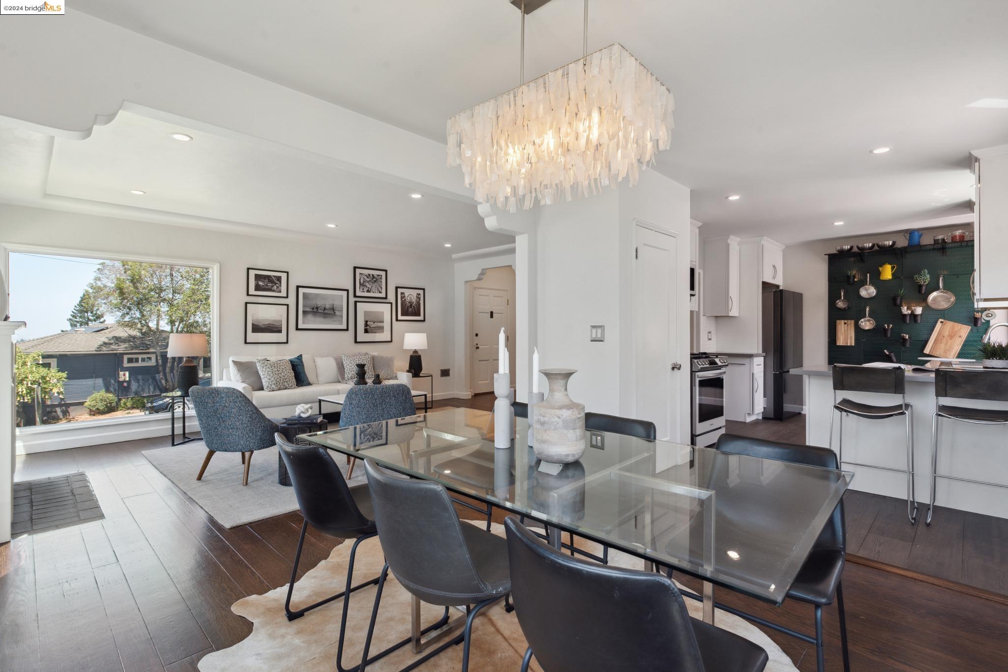 4542 Davenport