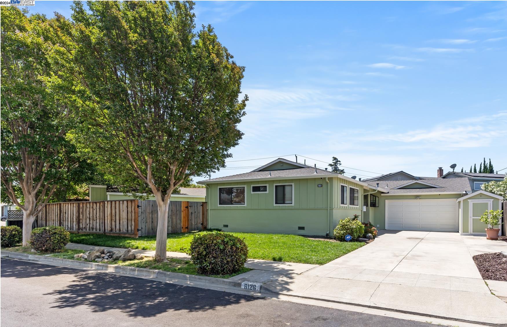 Detail Gallery Image 1 of 1 For 6126 Castillon Dr, Newark,  CA 94560 - 3 Beds | 2 Baths