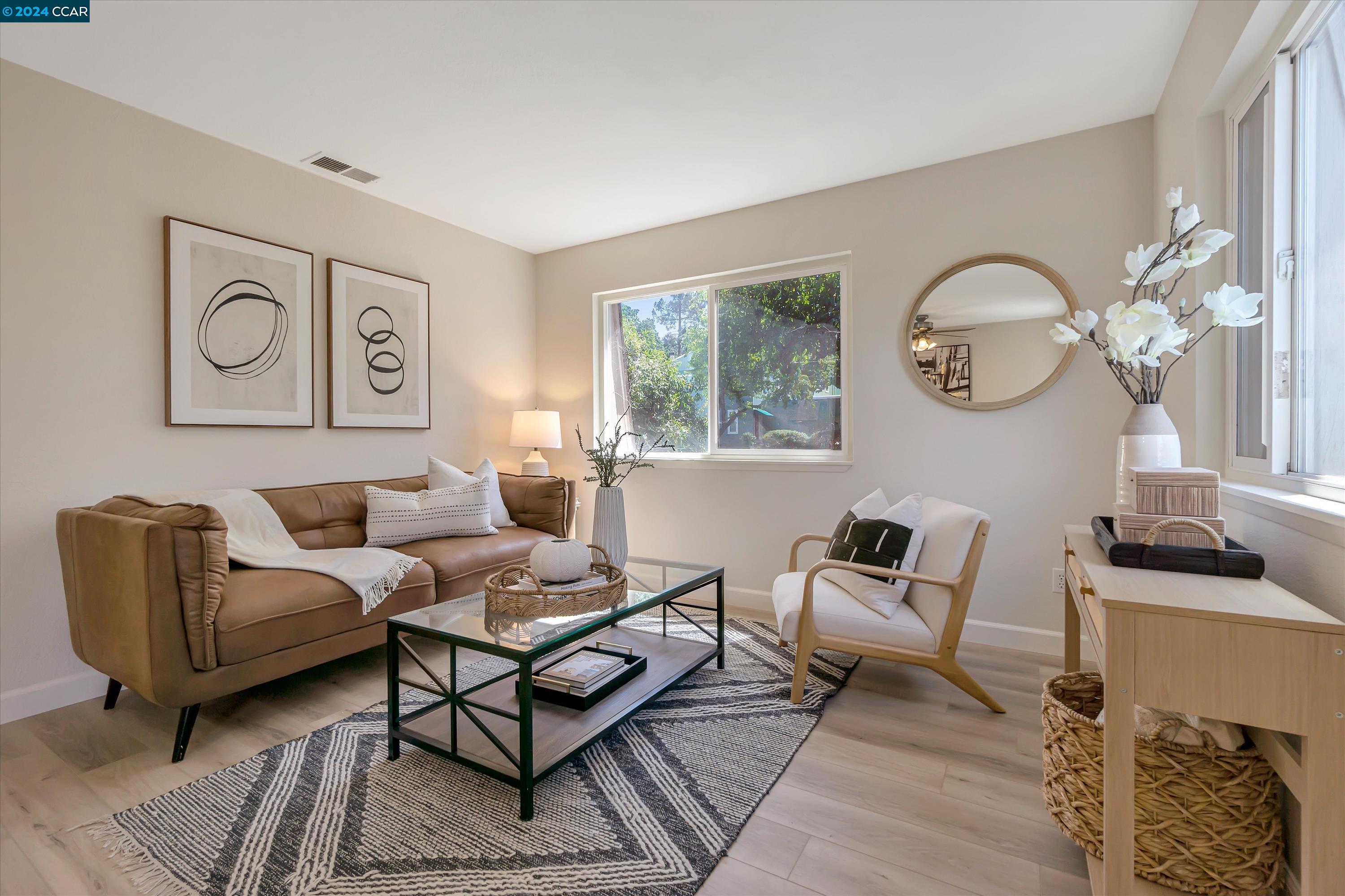 Photo #5: 41063165 Listing 