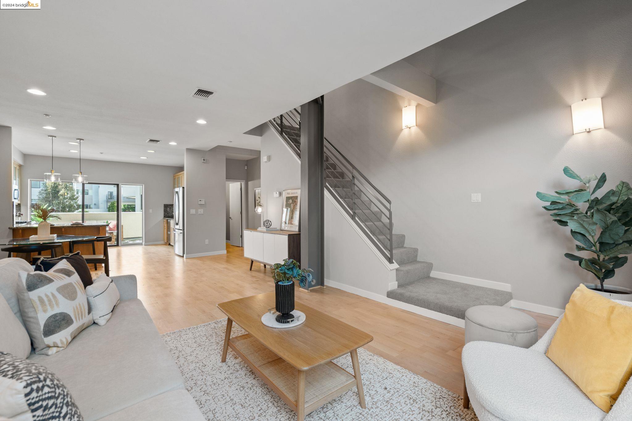 Photo #2: 41063186 Listing 