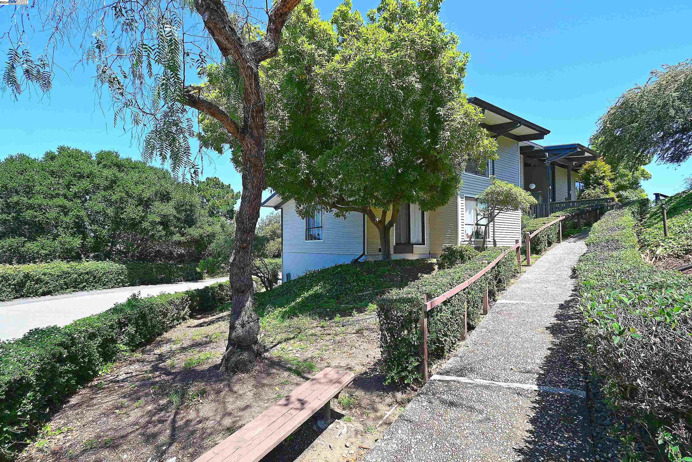 Photo #4: 41063282 Listing 