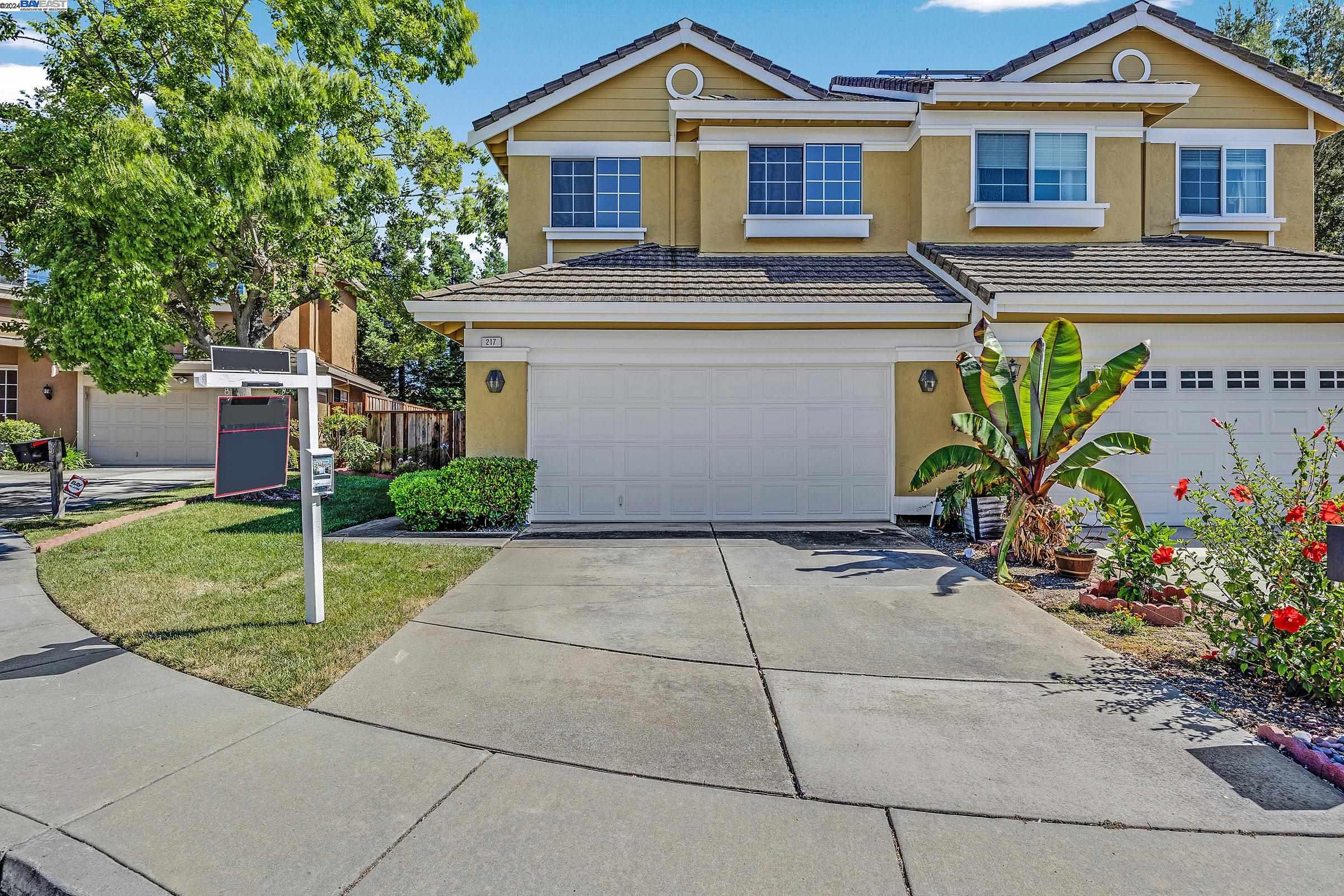 Detail Gallery Image 1 of 1 For 217 Rabbit Ct, Fremont,  CA 94539 - 4 Beds | 3 Baths