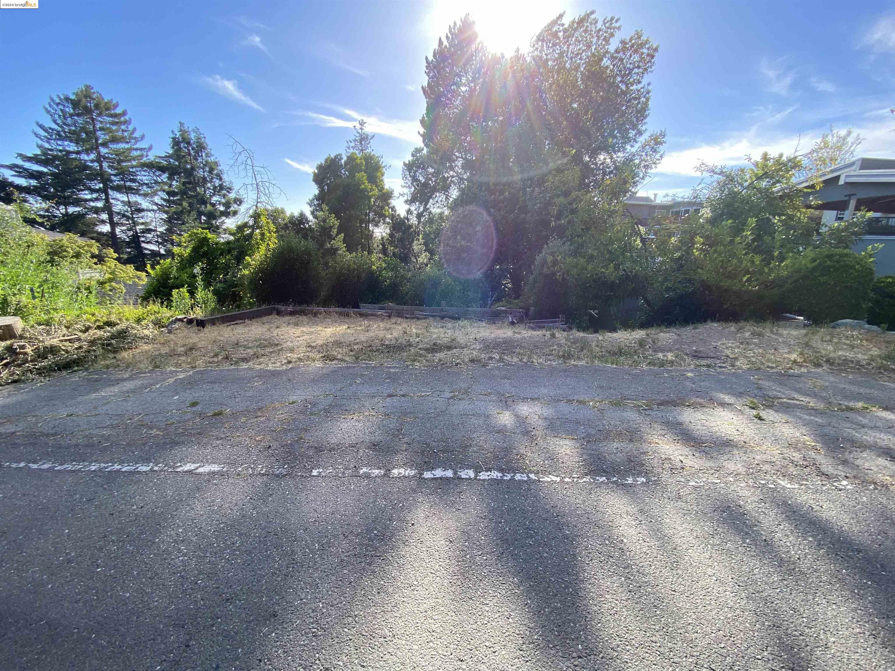 00 Skyline Blvd.