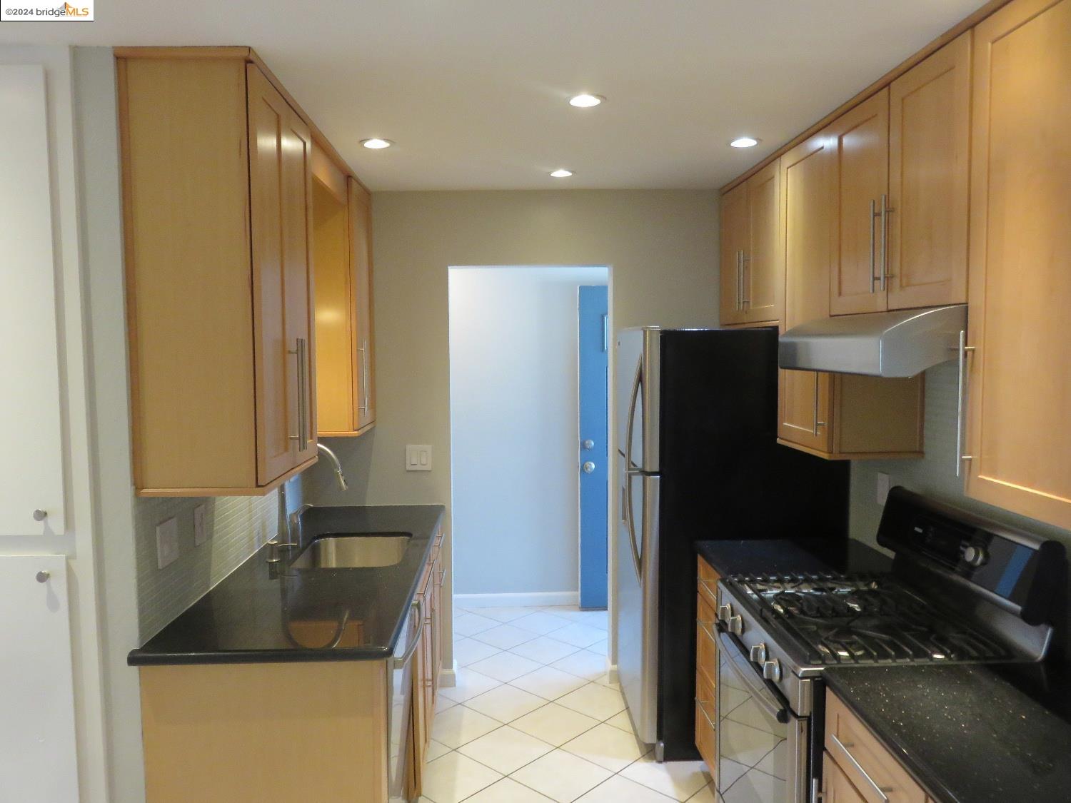 Photo #2: 41063469 Listing 