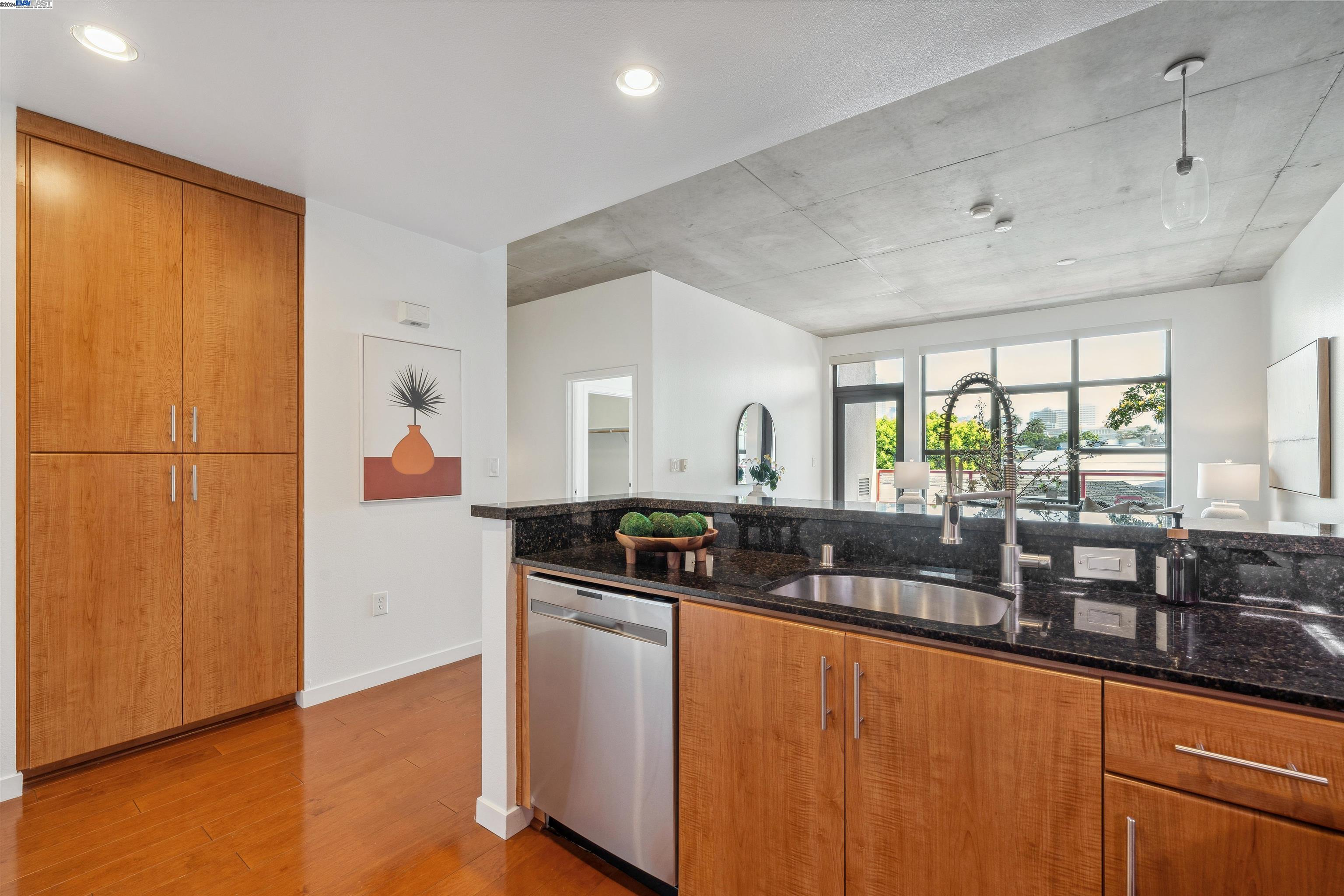 Photo #5: 41063532 Listing 