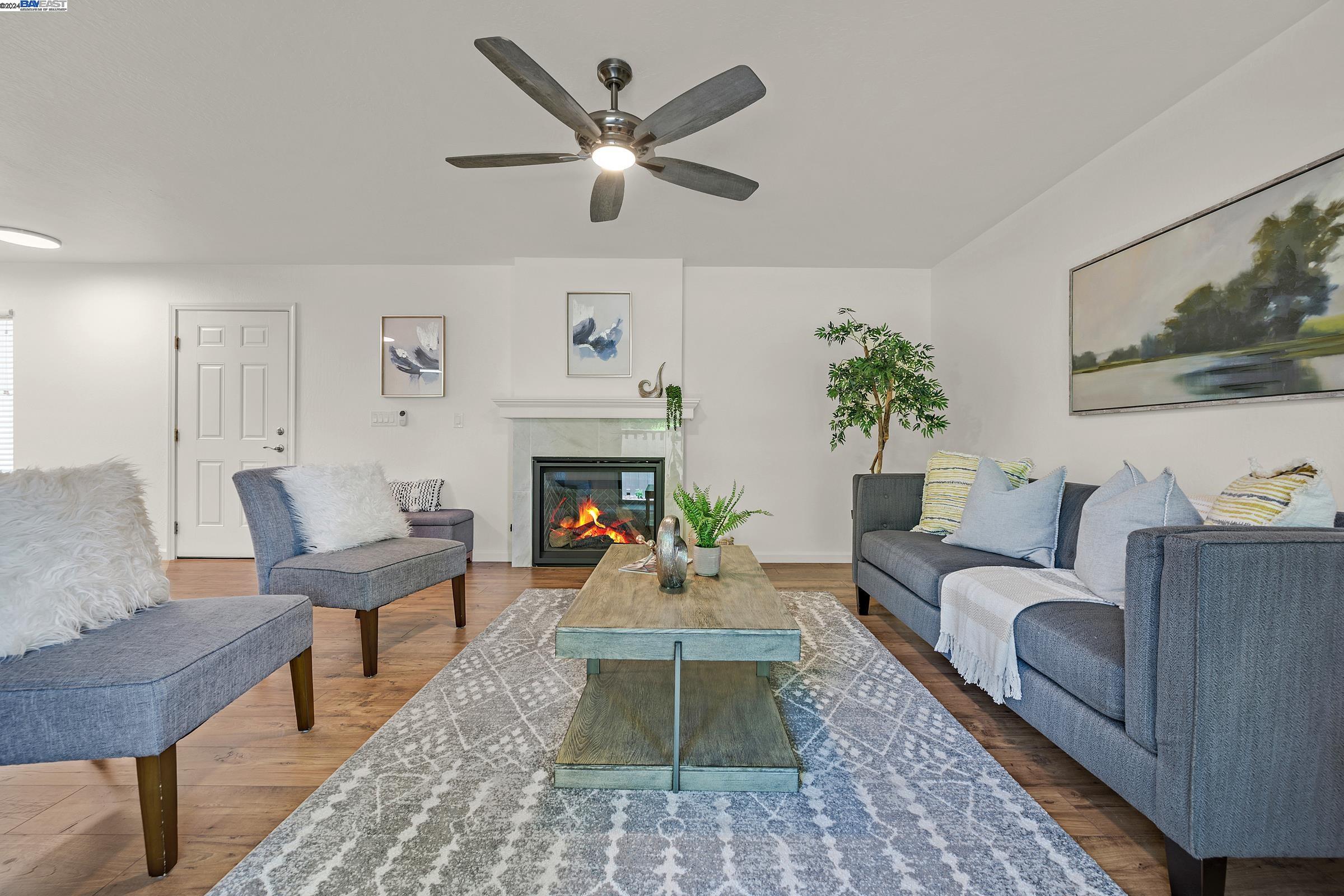 Photo #2: 41063593 Listing 