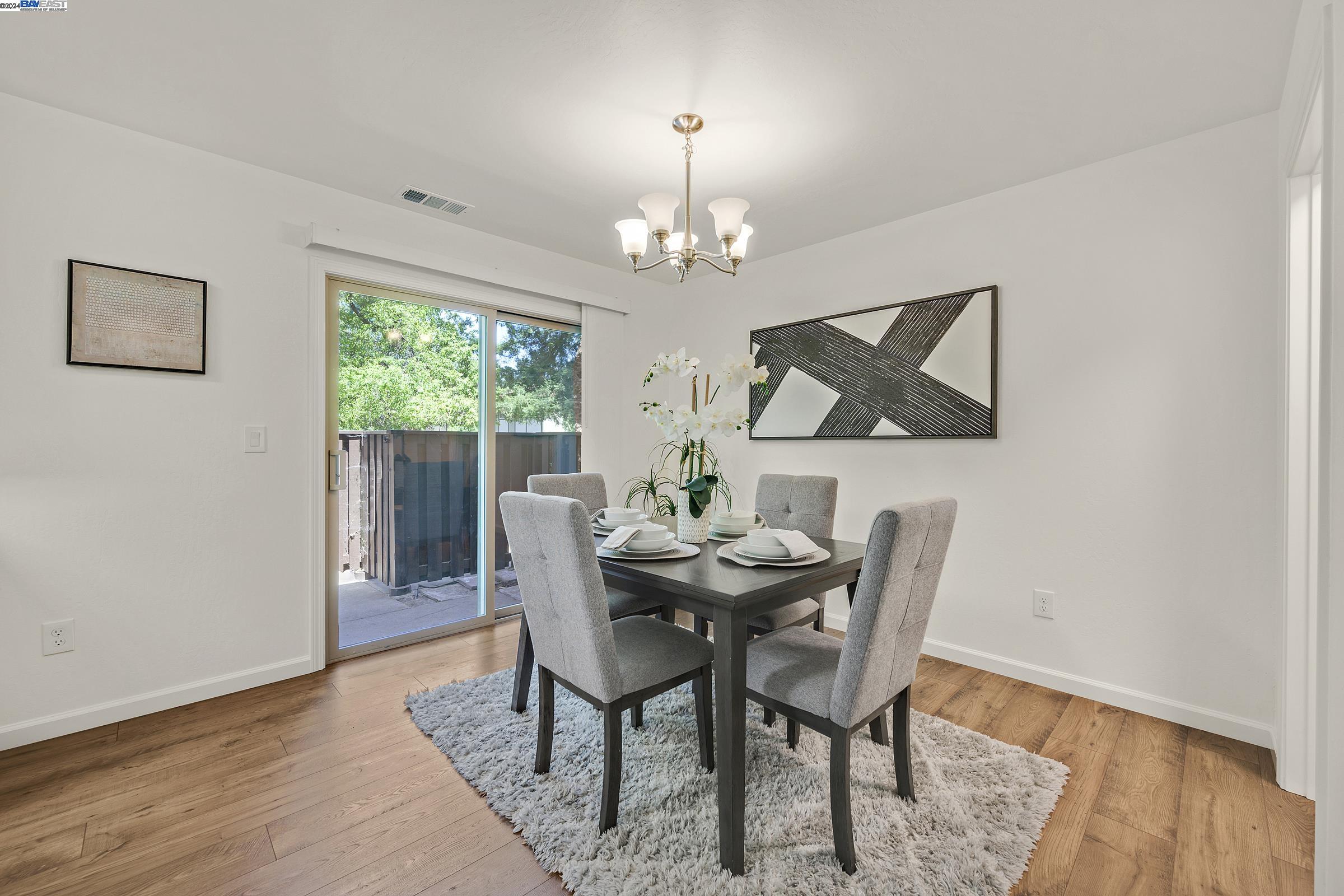 Photo #5: 41063593 Listing 