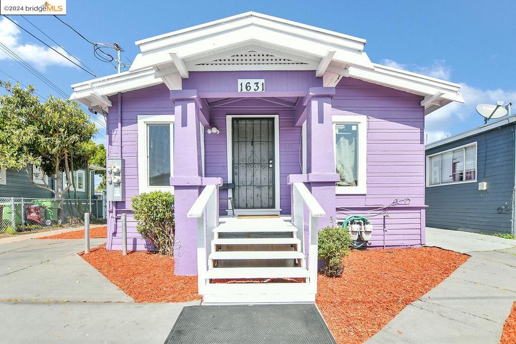Detail Gallery Image 1 of 1 For 1629 Church St, Oakland,  CA 94621 - – Beds | – Baths