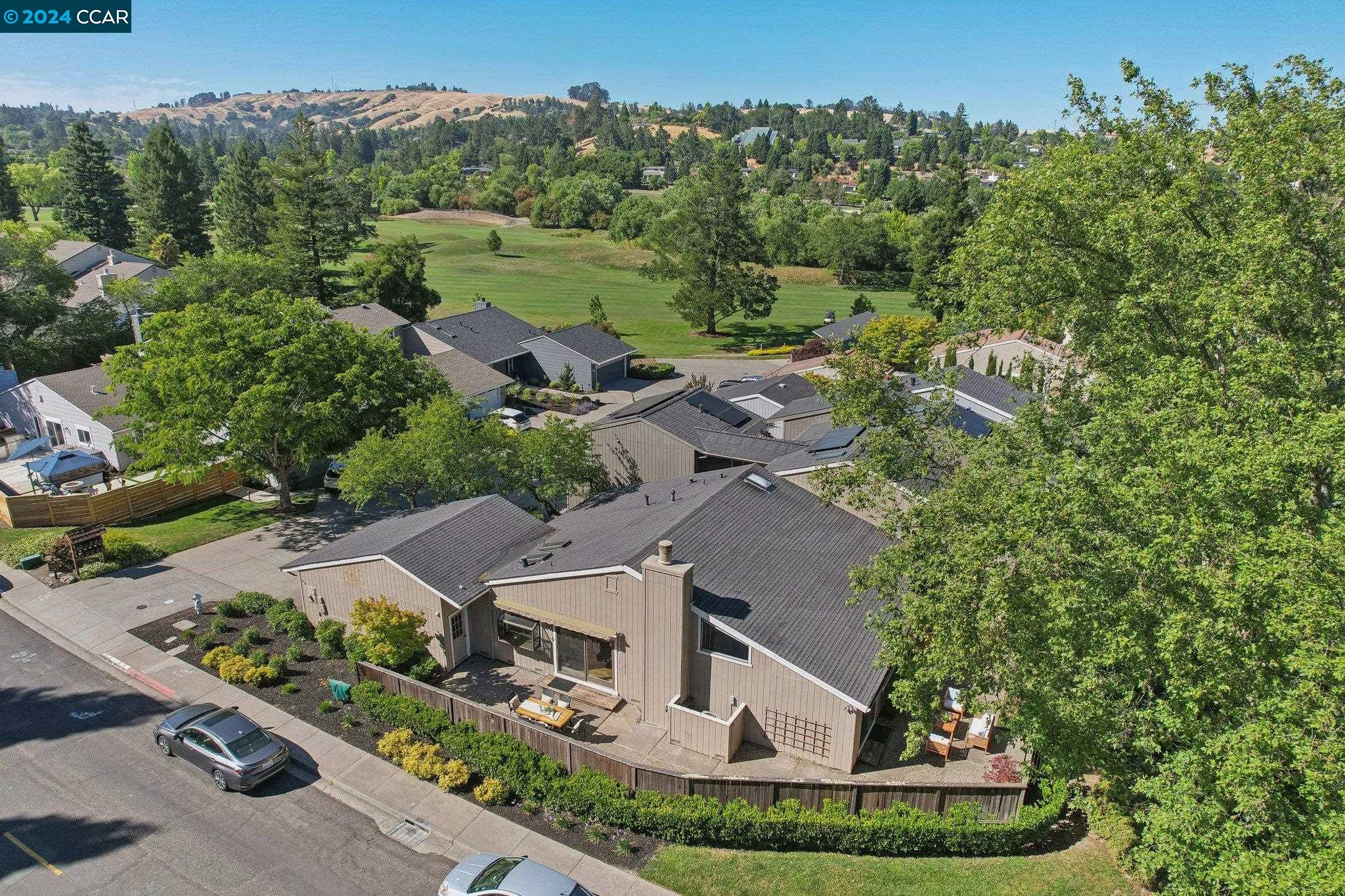 Photo #2: 41063647 Listing 