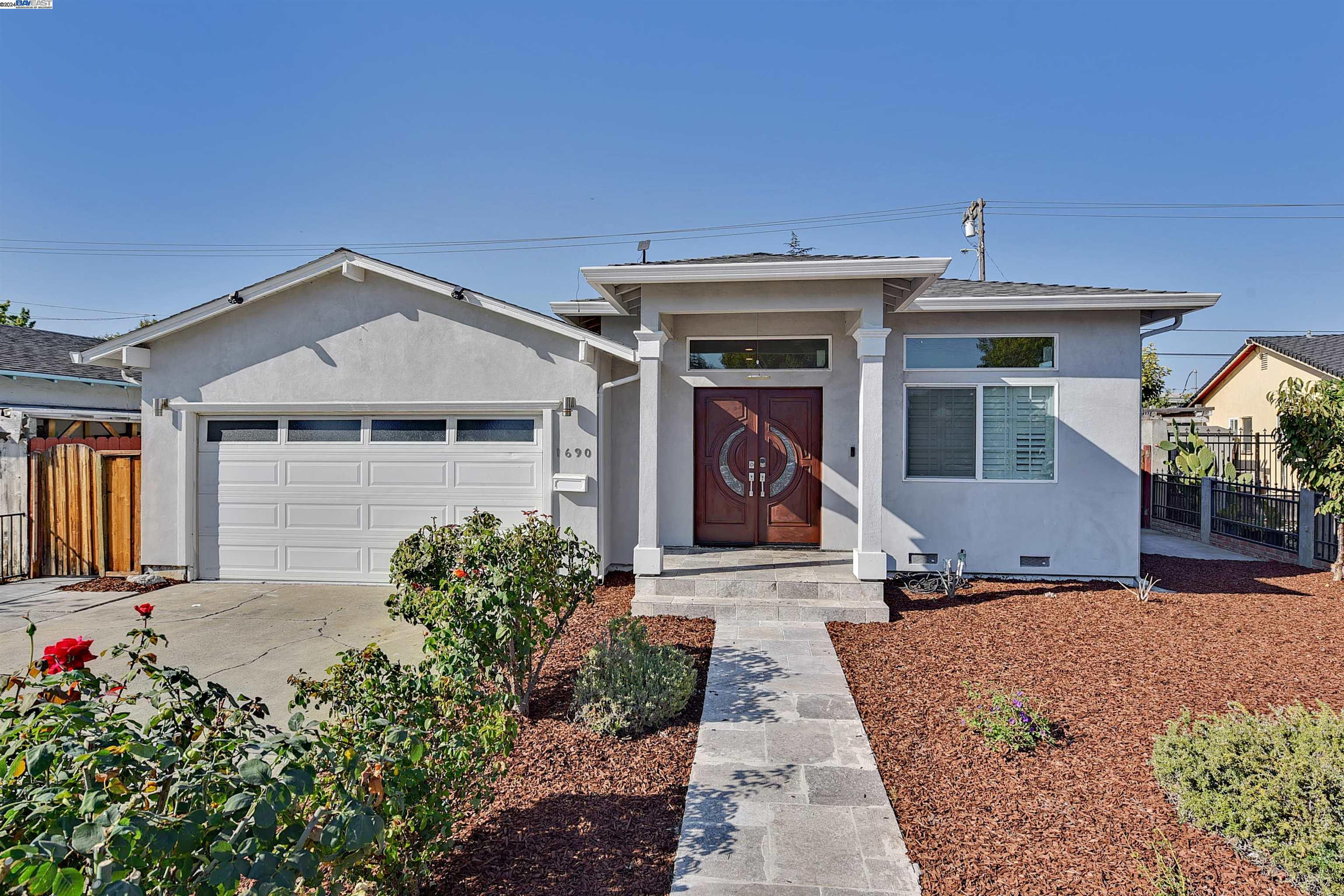 Detail Gallery Image 1 of 1 For 1690 Spring St, Mountain View,  CA 94043 - 5 Beds | 4 Baths