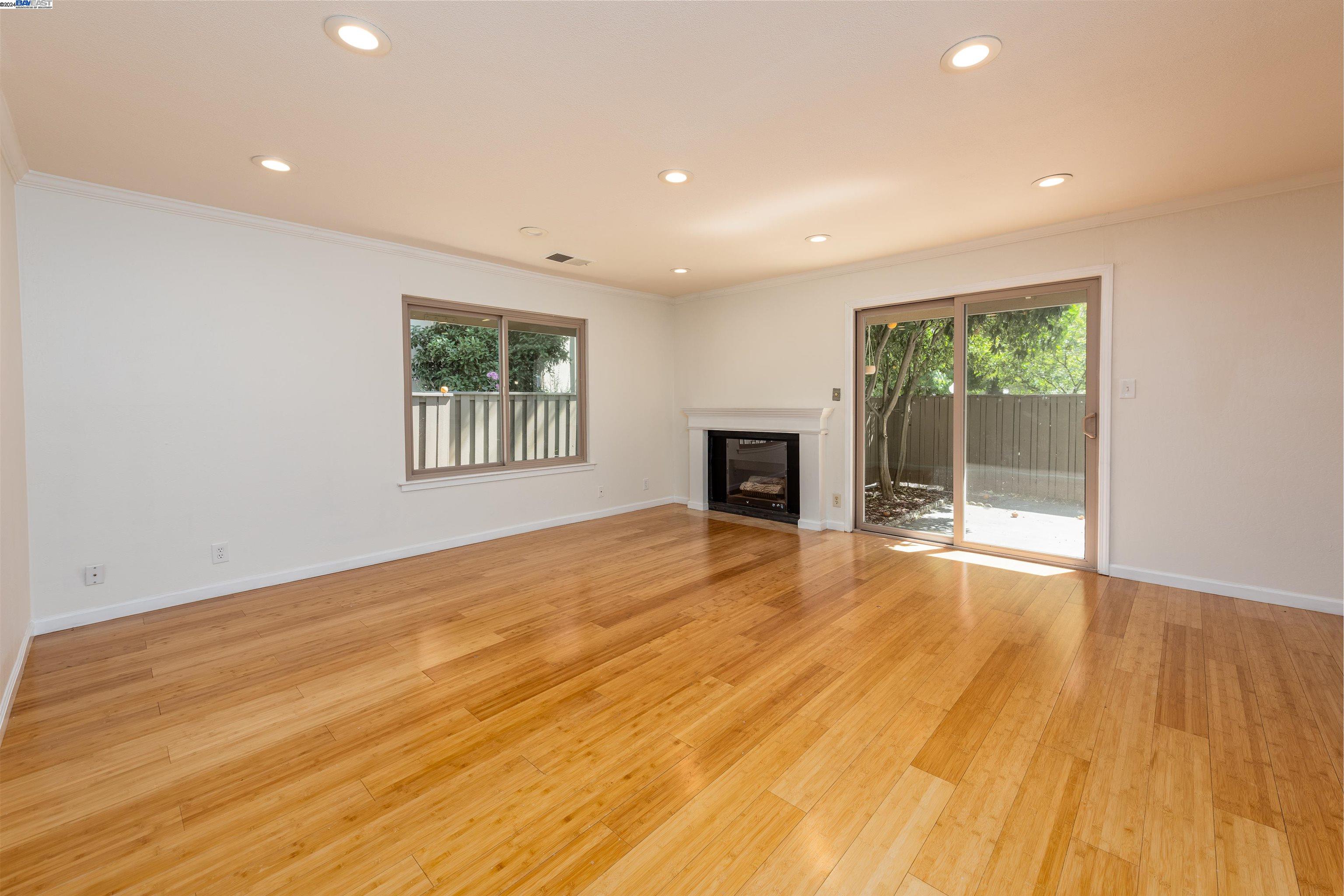 Photo #3: 41063679 Listing 