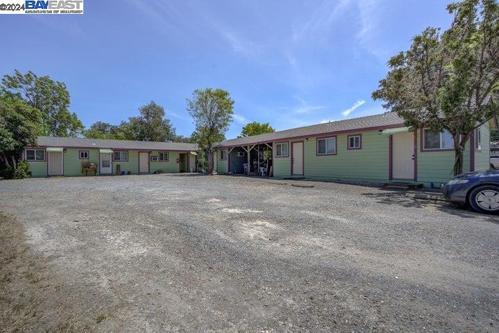Detail Gallery Image 1 of 15 For 8080 State Hwy 99e, –,  CA 96055 - – Beds | – Baths