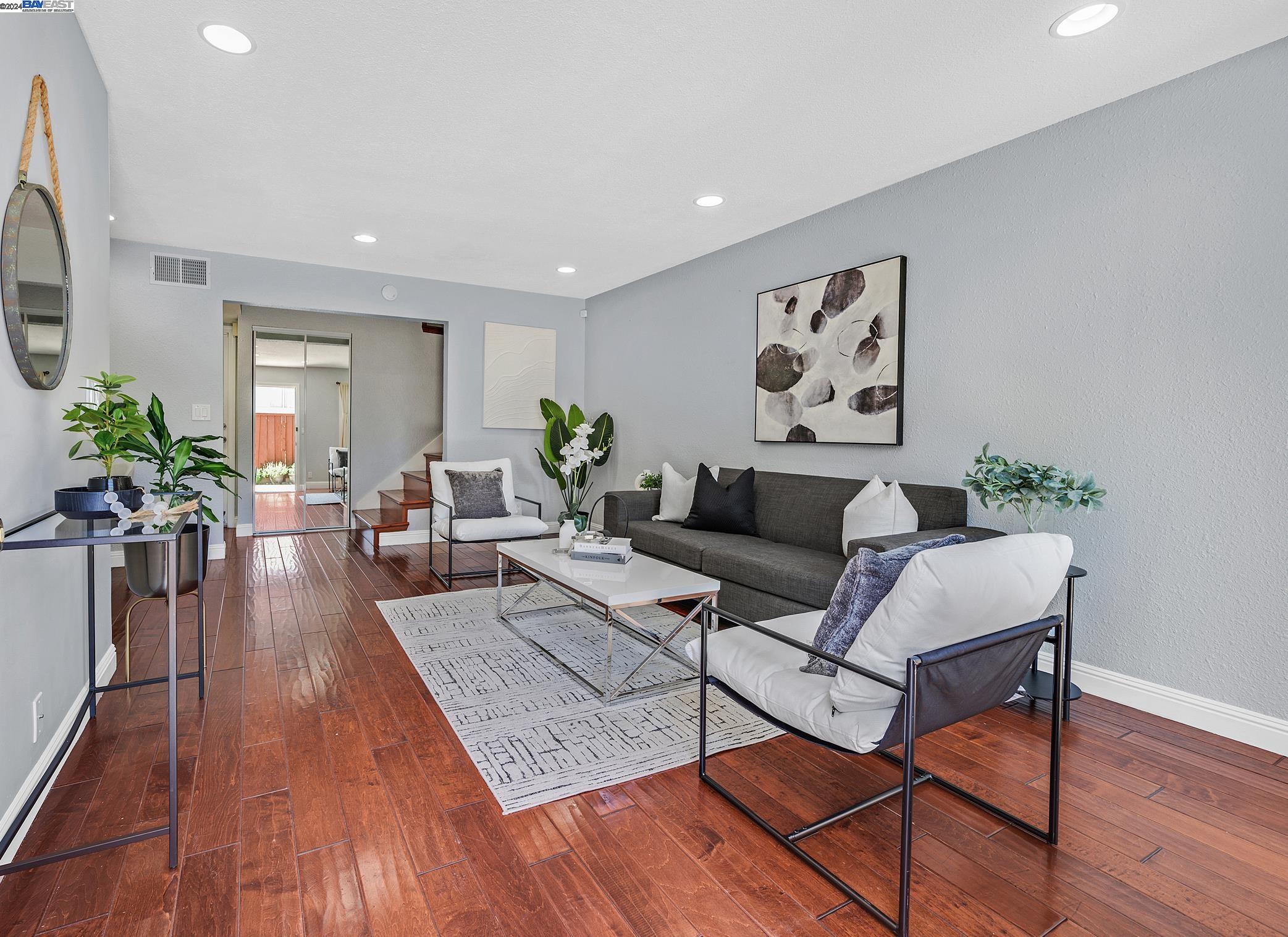 Photo #2: 41063715 Listing 