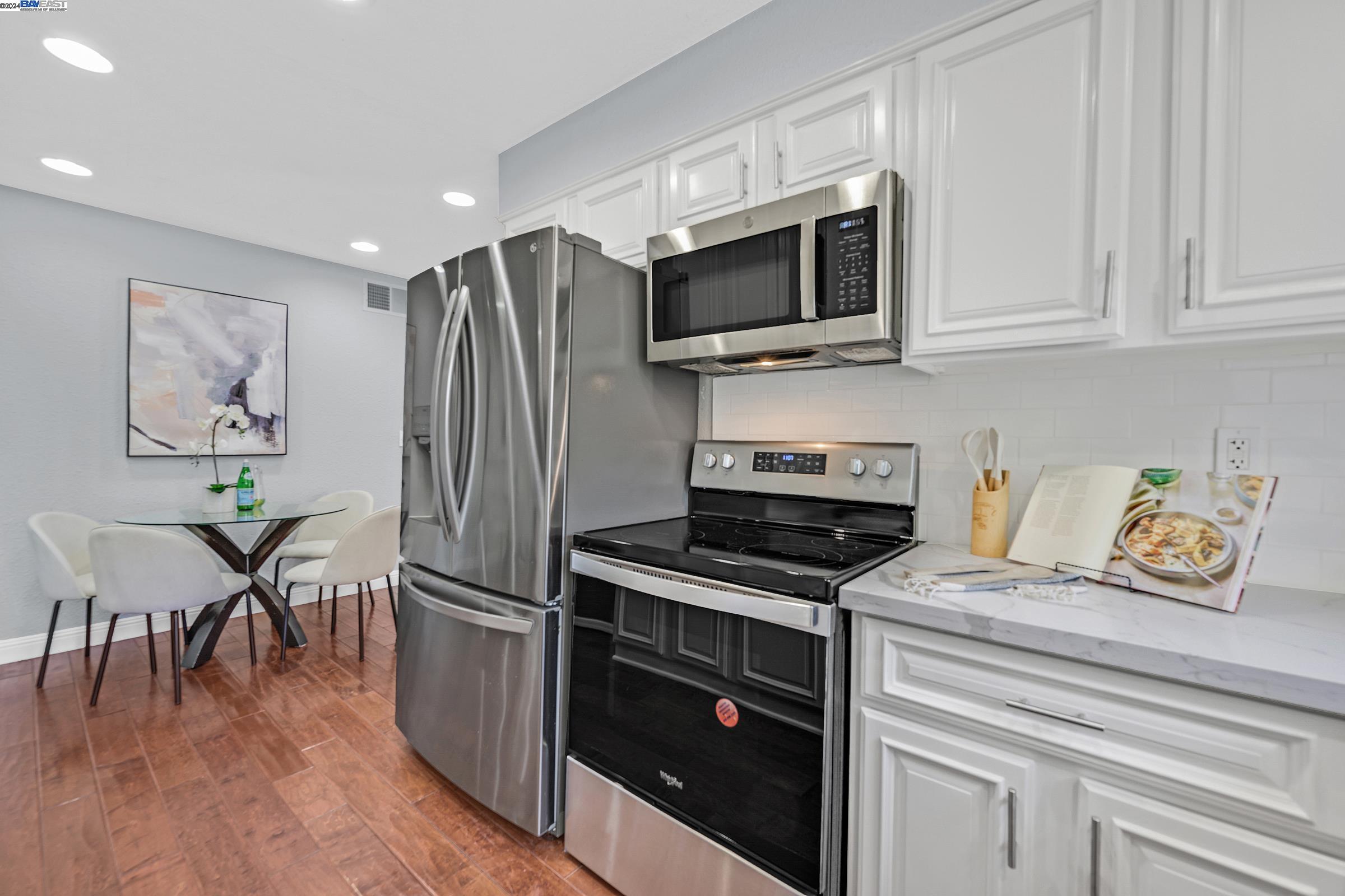 Photo #6: 41063715 Listing 