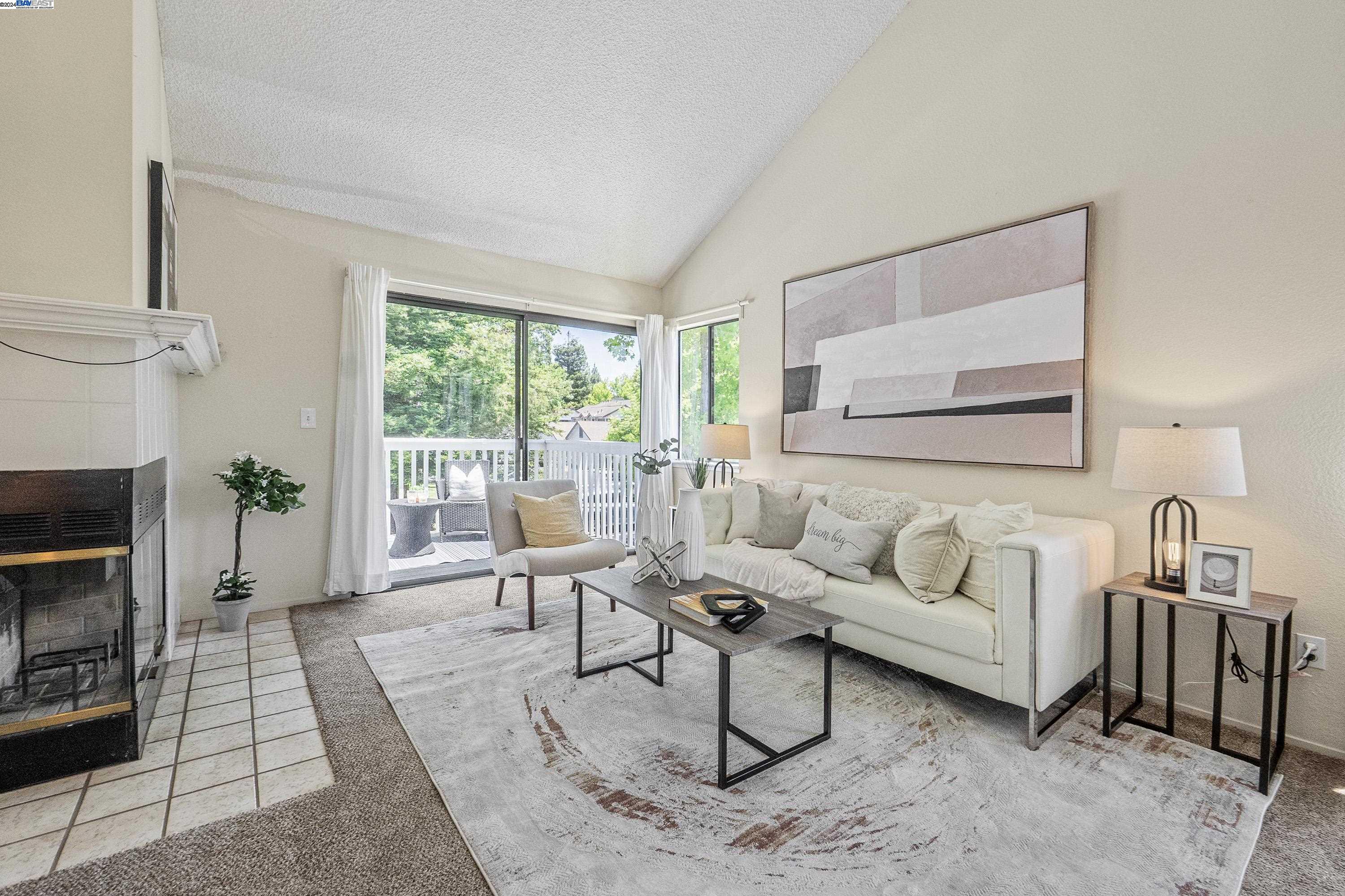 Photo #2: 41063852 Listing 