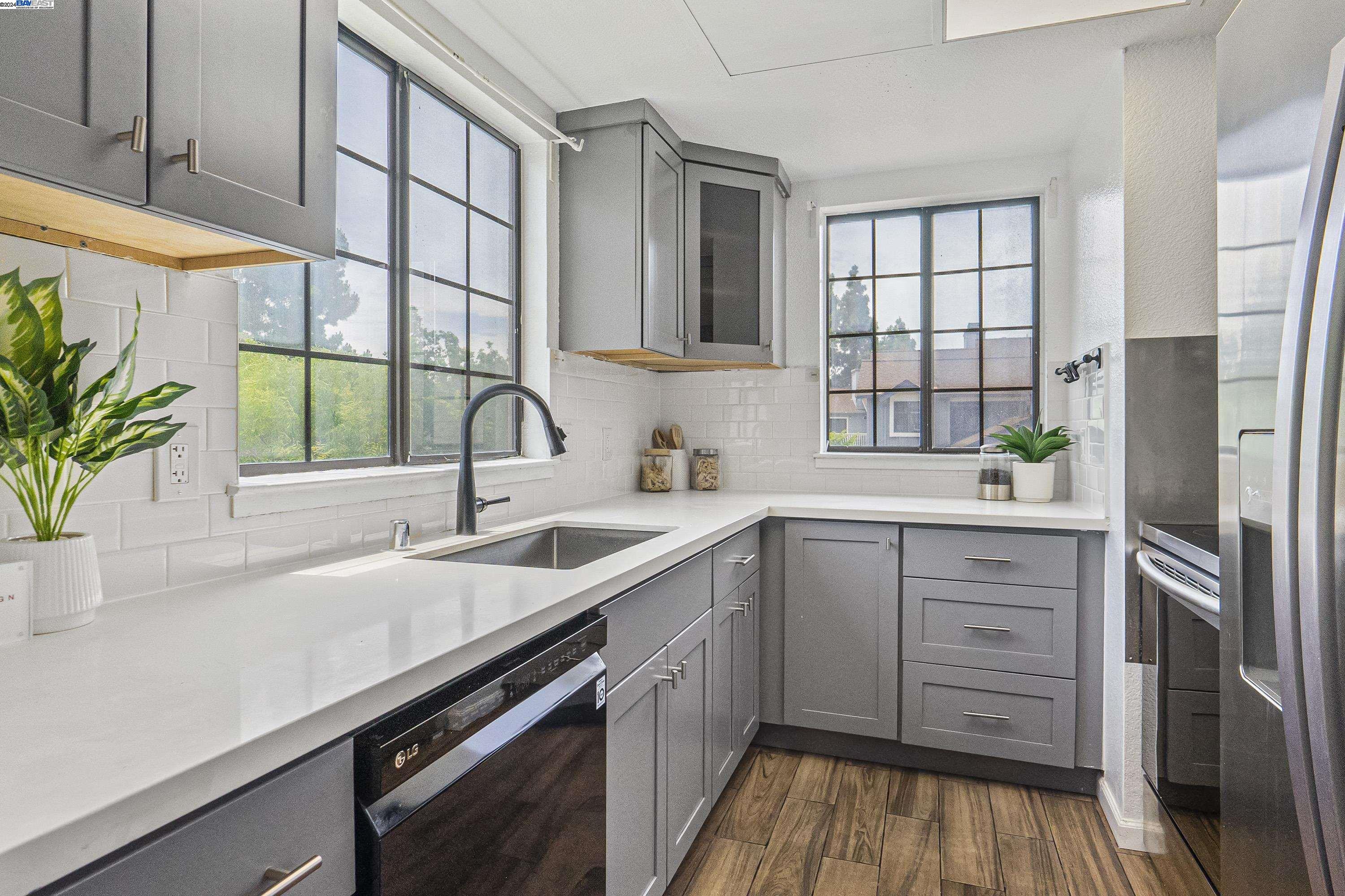 Photo #5: 41063852 Listing 