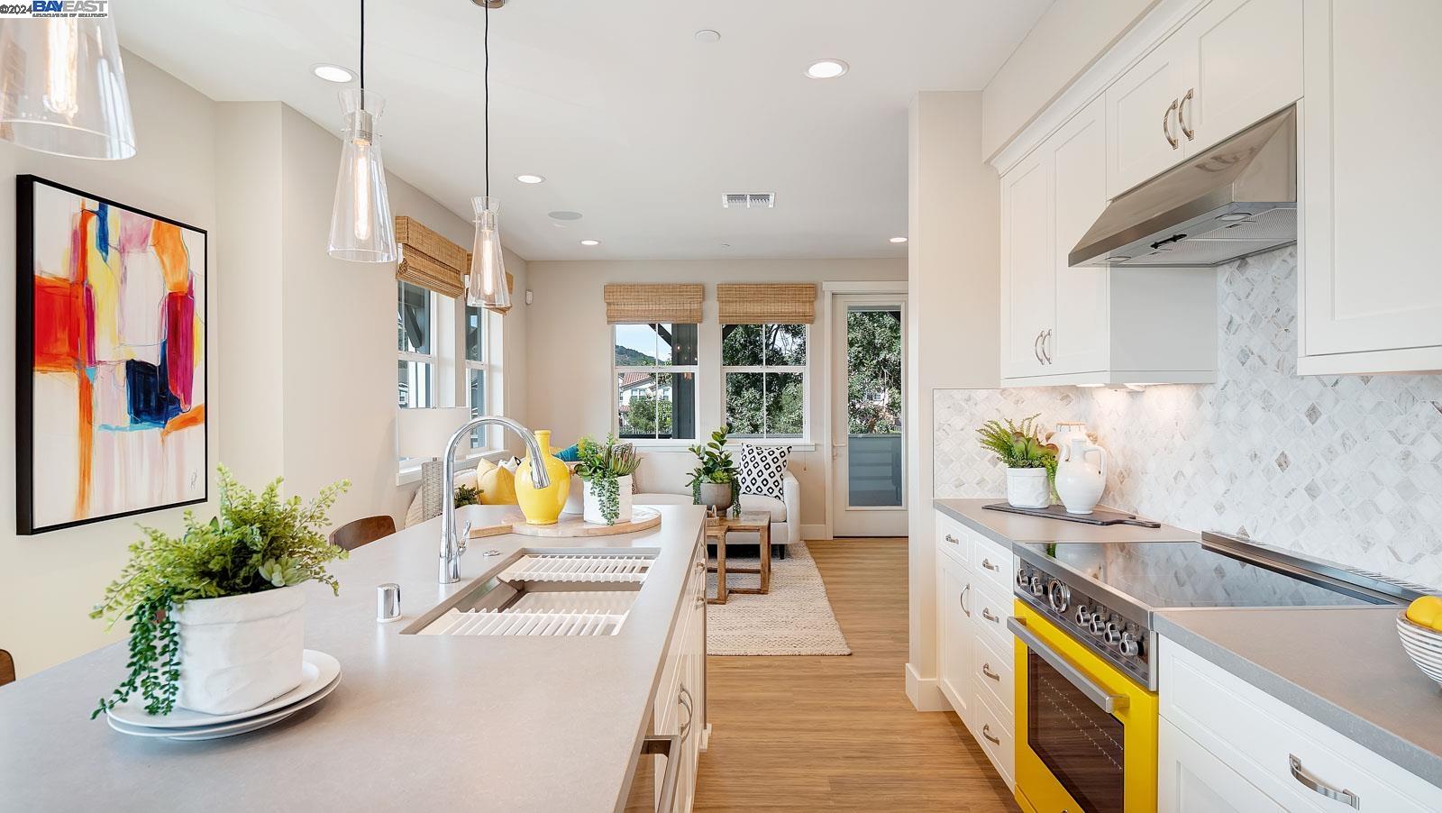 Detail Gallery Image 1 of 1 For 18098 Monterey Road, Morgan Hill,  CA 95037 - 3 Beds | 3/1 Baths