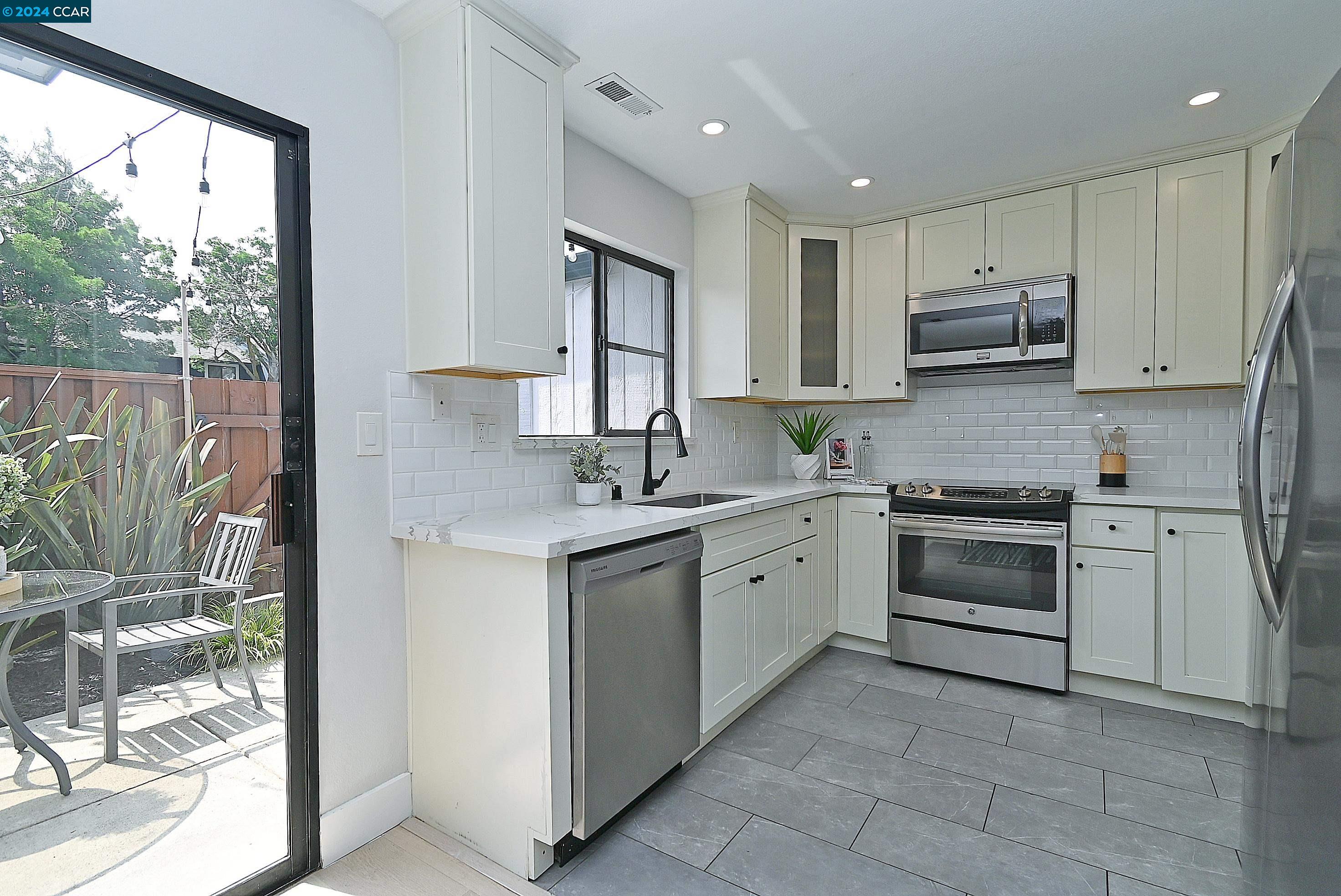 Photo #6: 41063884 Listing 