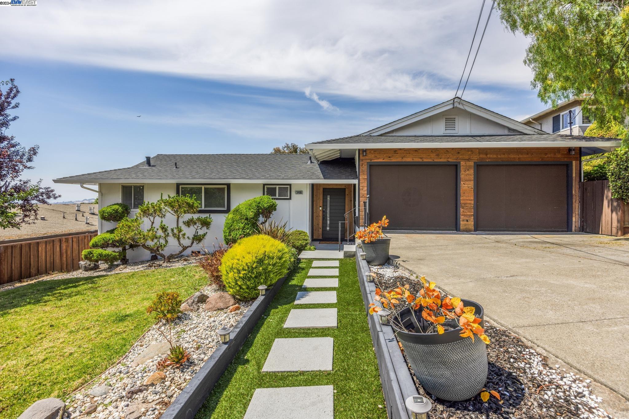 Detail Gallery Image 1 of 1 For 3486 Bridle Dr, Hayward,  CA 94541 - 3 Beds | 3 Baths