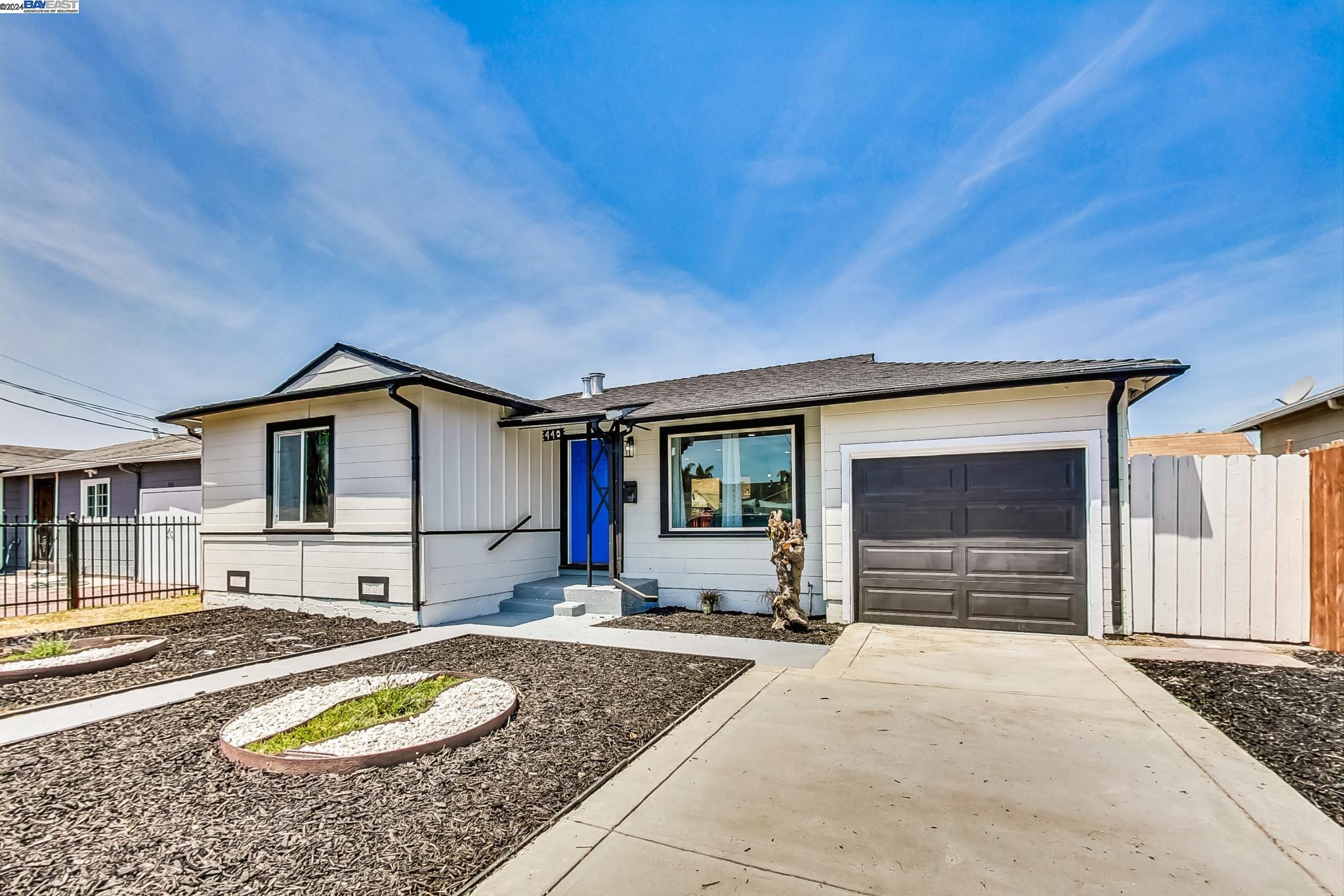 Detail Gallery Image 1 of 1 For 440 Rossmoor, Oakland,  CA 94603 - 2 Beds | 1/1 Baths