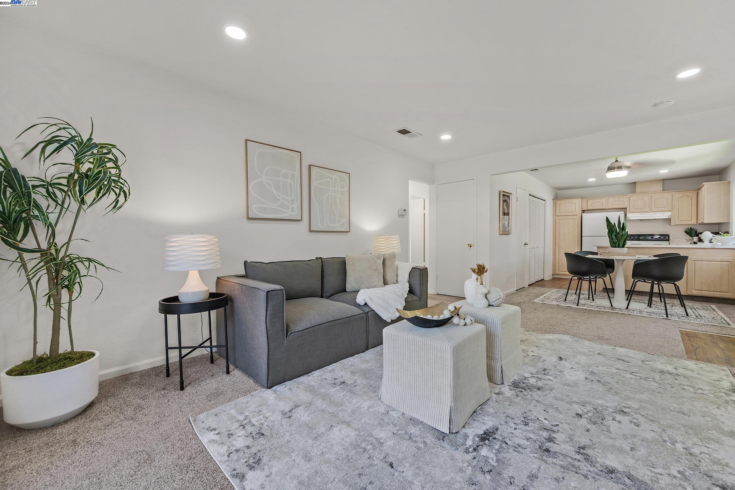Photo #5: 41063919 Listing 
