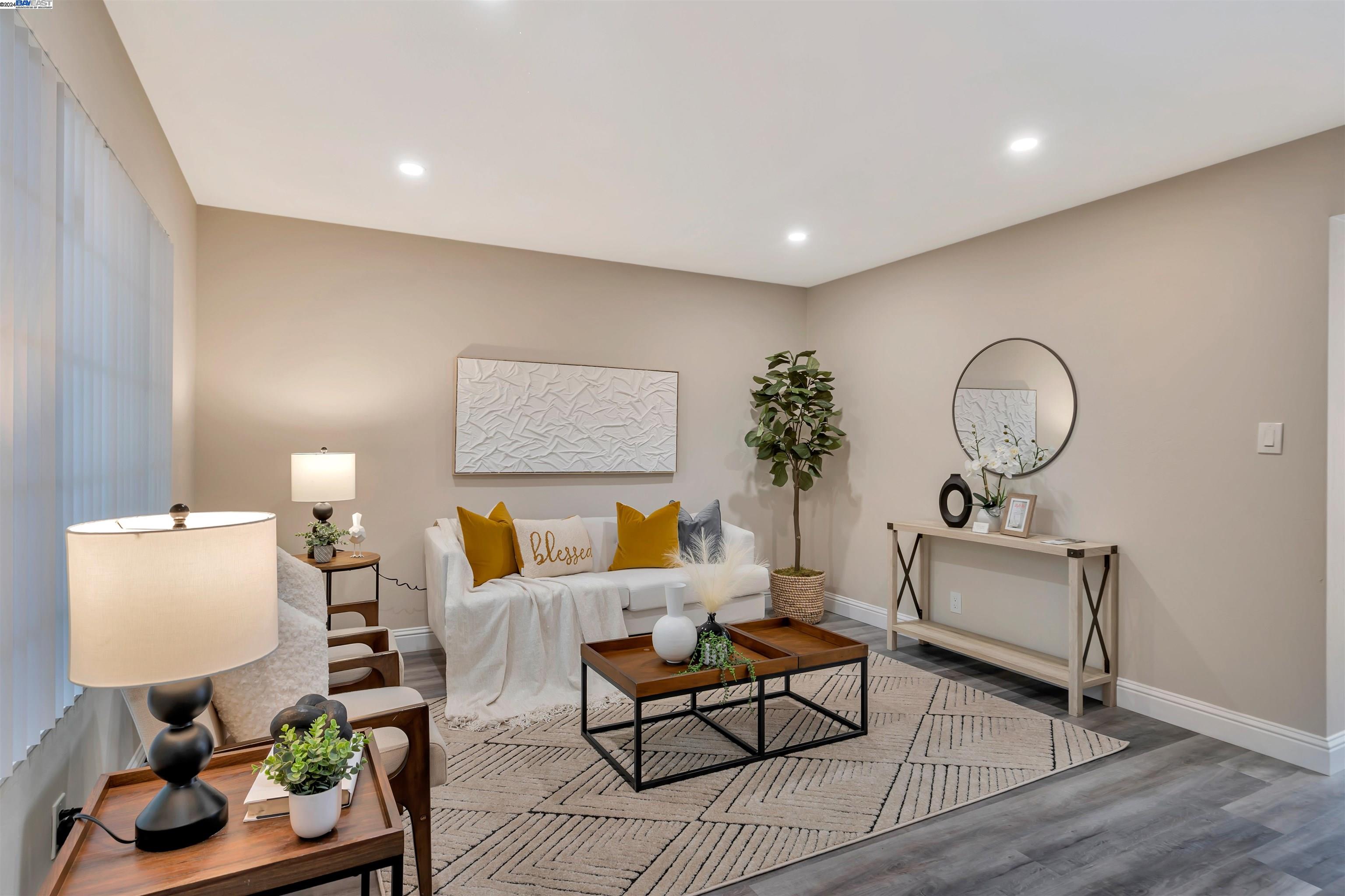 Photo #2: 41063976 Listing 