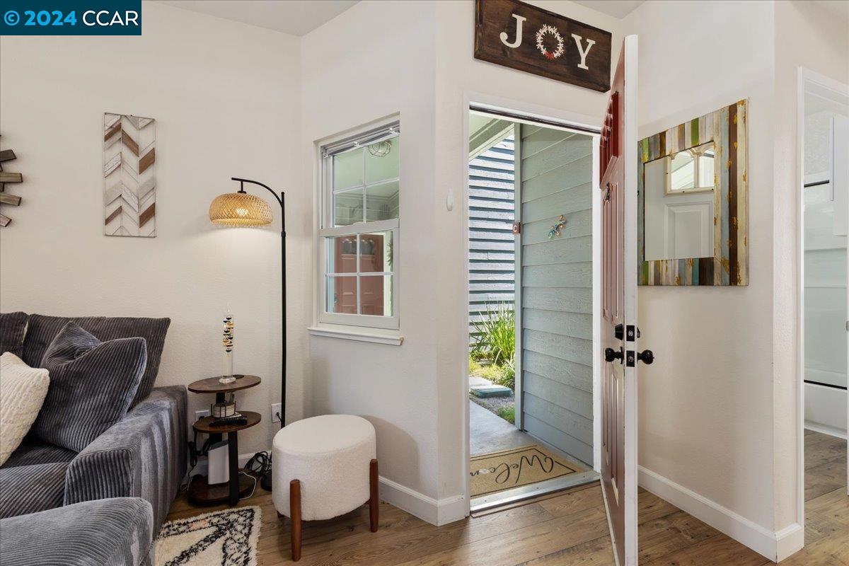 Photo #5: 41063994 Listing 
