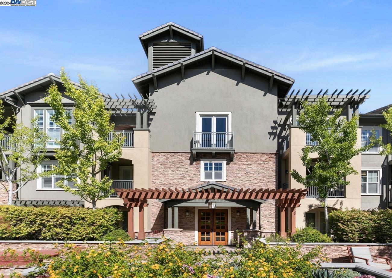 Detail Gallery Image 1 of 1 For 2881 Meridian Ave #222,  San Jose,  CA 95124 - 2 Beds | 2 Baths