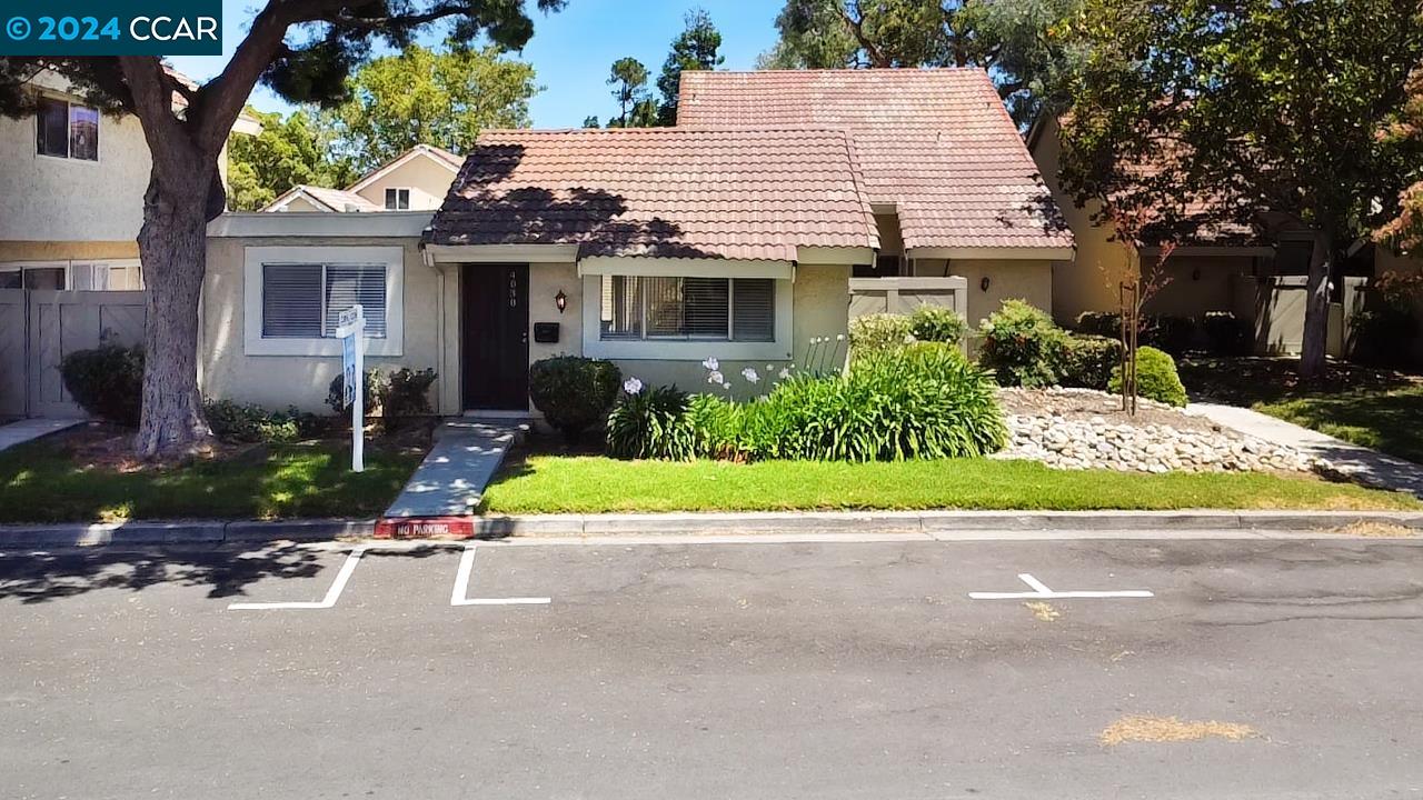 Detail Gallery Image 1 of 1 For 4030 Gold Run, San Jose,  CA 95136 - 2 Beds | 2 Baths