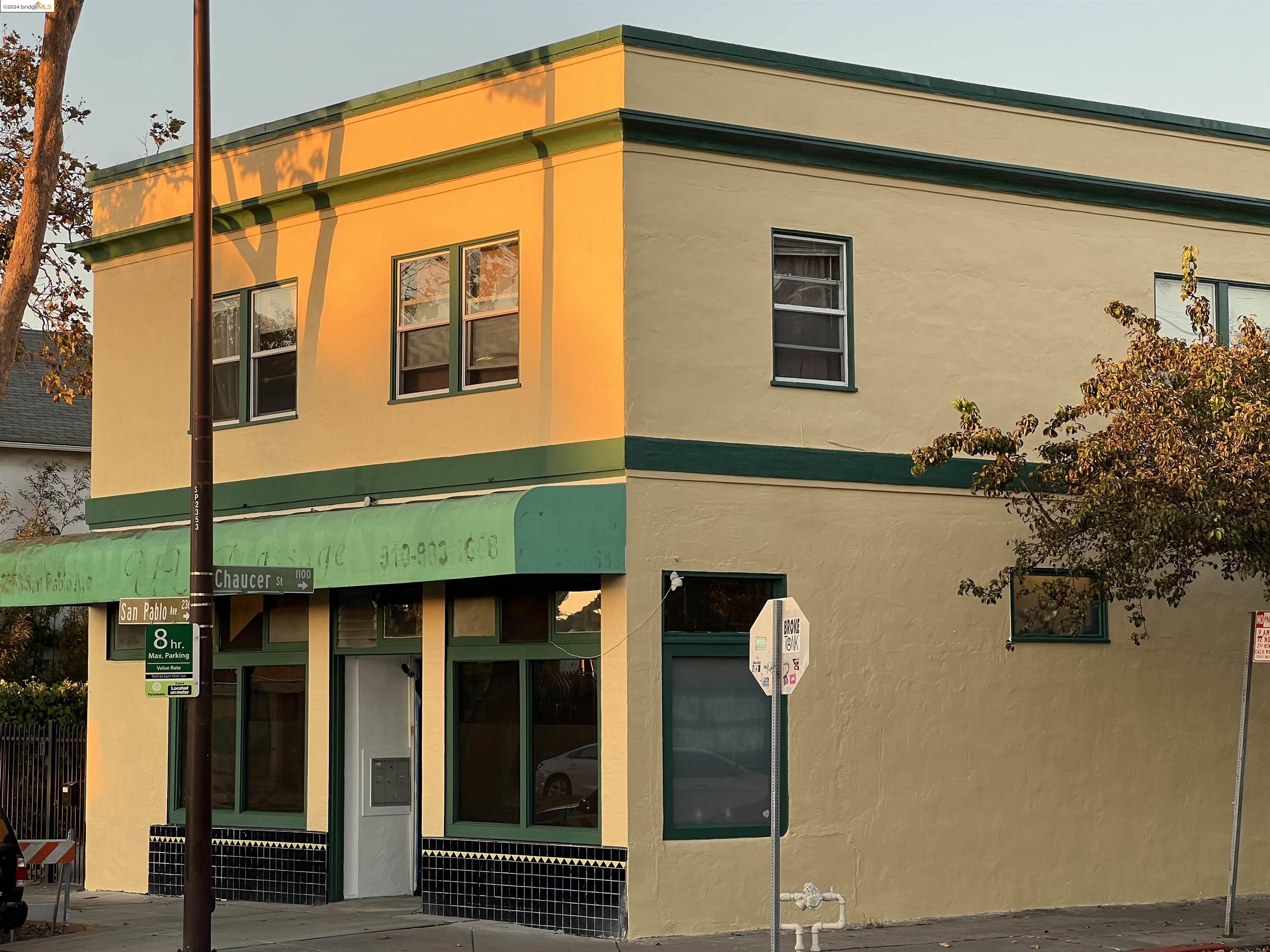 Detail Gallery Image 2 of 11 For 2351 San Pablo Ave, Berkeley,  CA 94702 - – Beds | – Baths