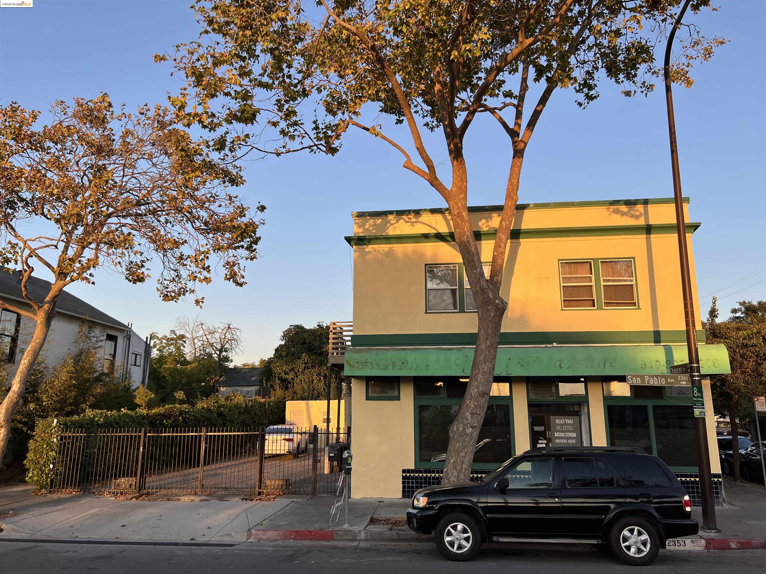 Detail Gallery Image 4 of 11 For 2351 San Pablo Ave, Berkeley,  CA 94702 - – Beds | – Baths