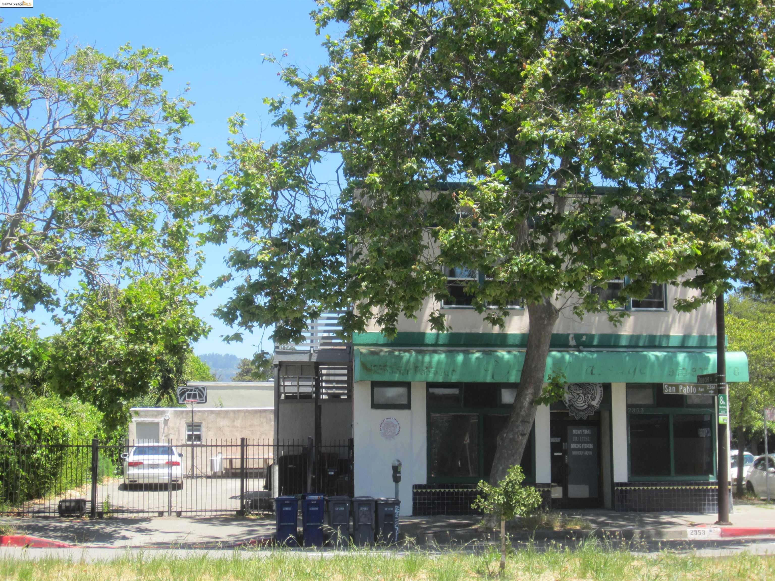 Thumbnail for 2351 San Pablo Ave, Berkeley, CA 94702