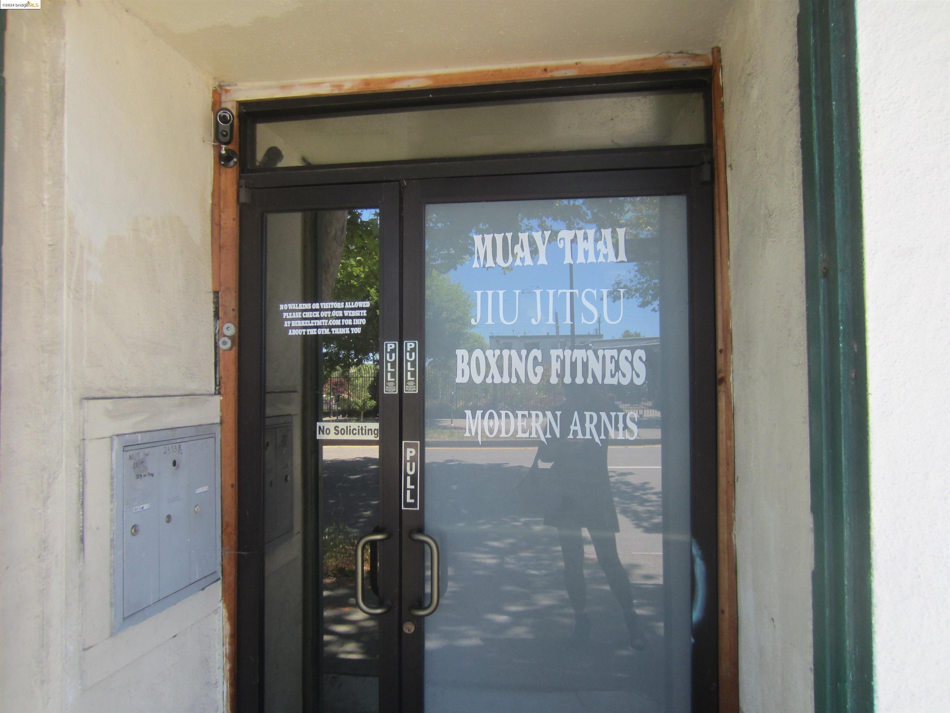 Detail Gallery Image 6 of 7 For 2351 San Pablo Ave, Berkeley,  CA 94702 - – Beds | – Baths
