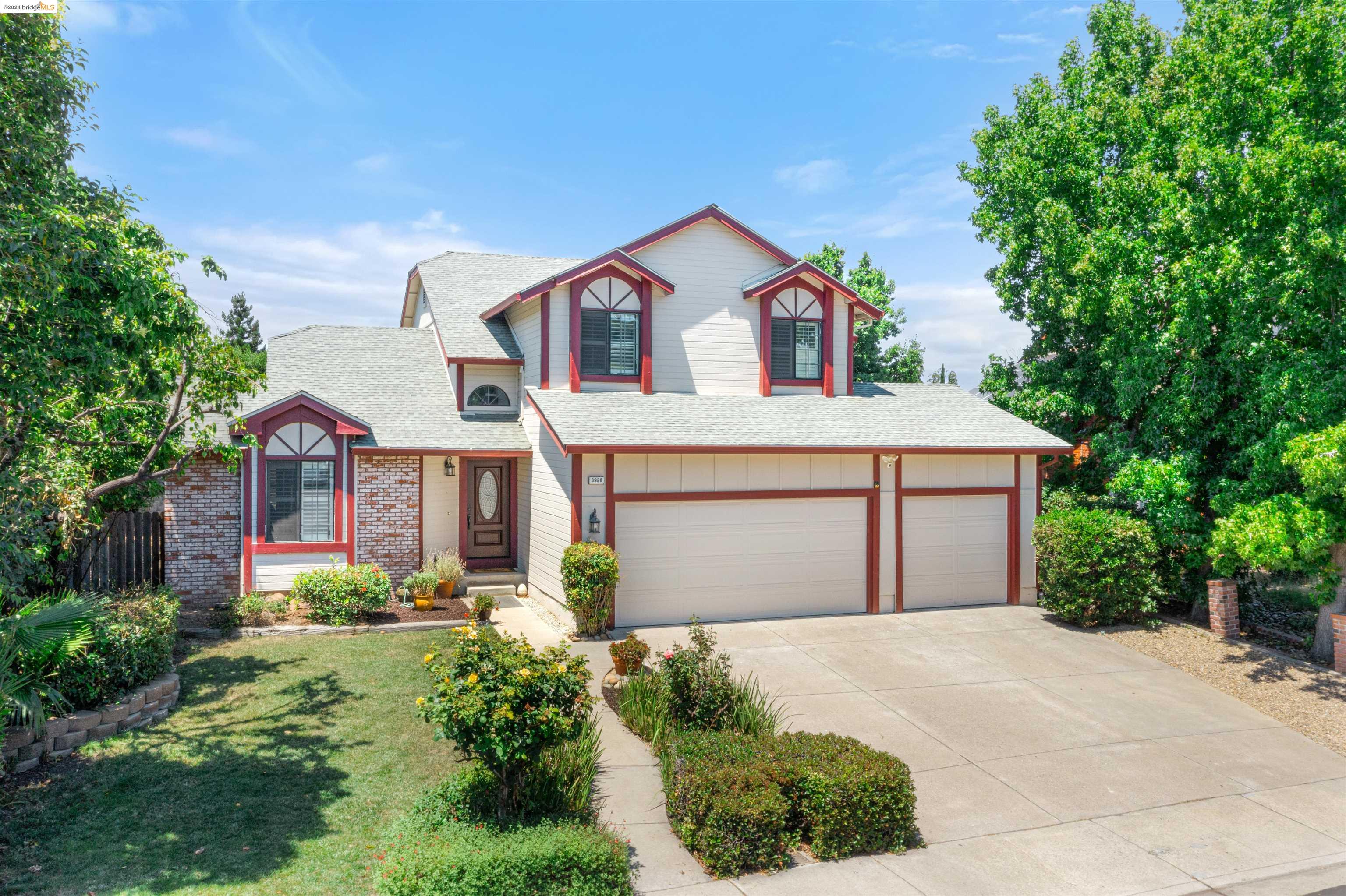 Detail Gallery Image 1 of 1 For 3928 Rockford Dr, Antioch,  CA 94509 - 3 Beds | 2/1 Baths