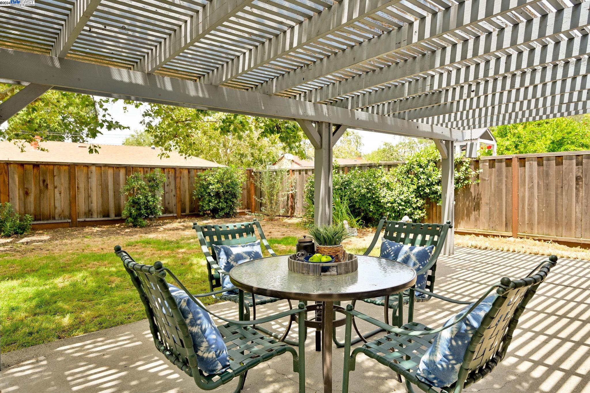 2436 Marcia Dr